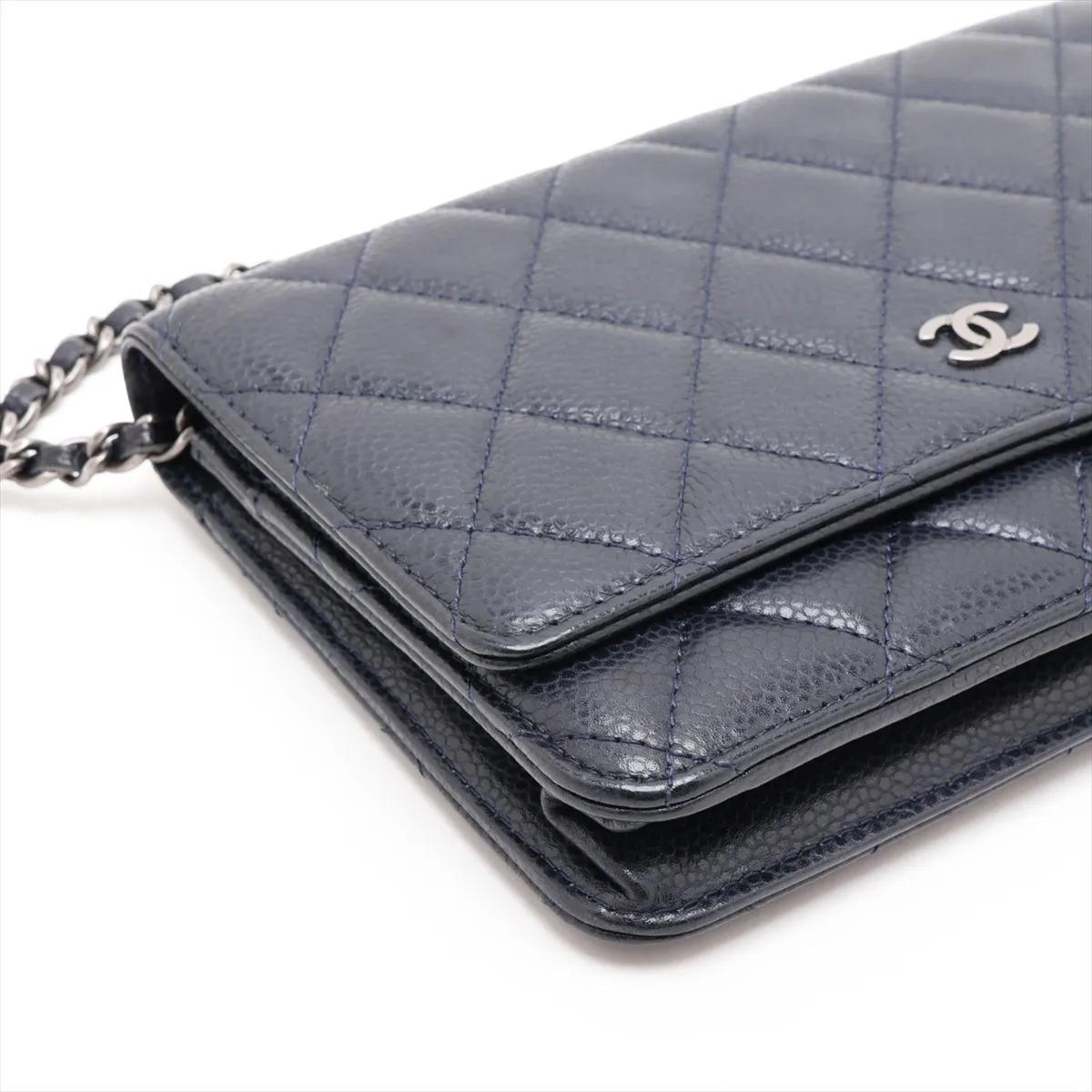 Matelassé Caviar Skin Chain Wallet, Navy, Gunmetal Hardware, 21345712, Serial Number 21 — view 4