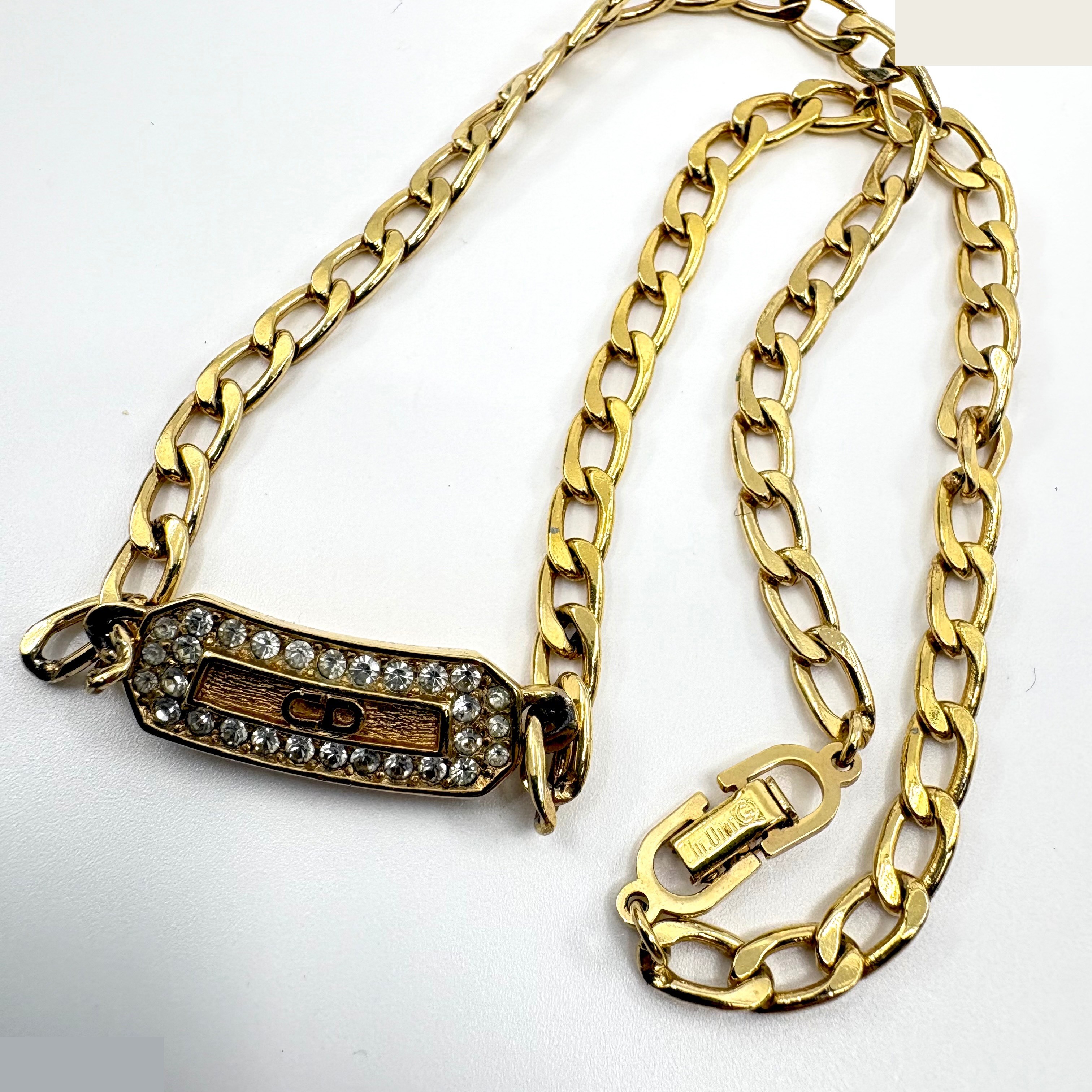 Trotter (precious metal) necklace pendant, chain approximately 38cm — view 3