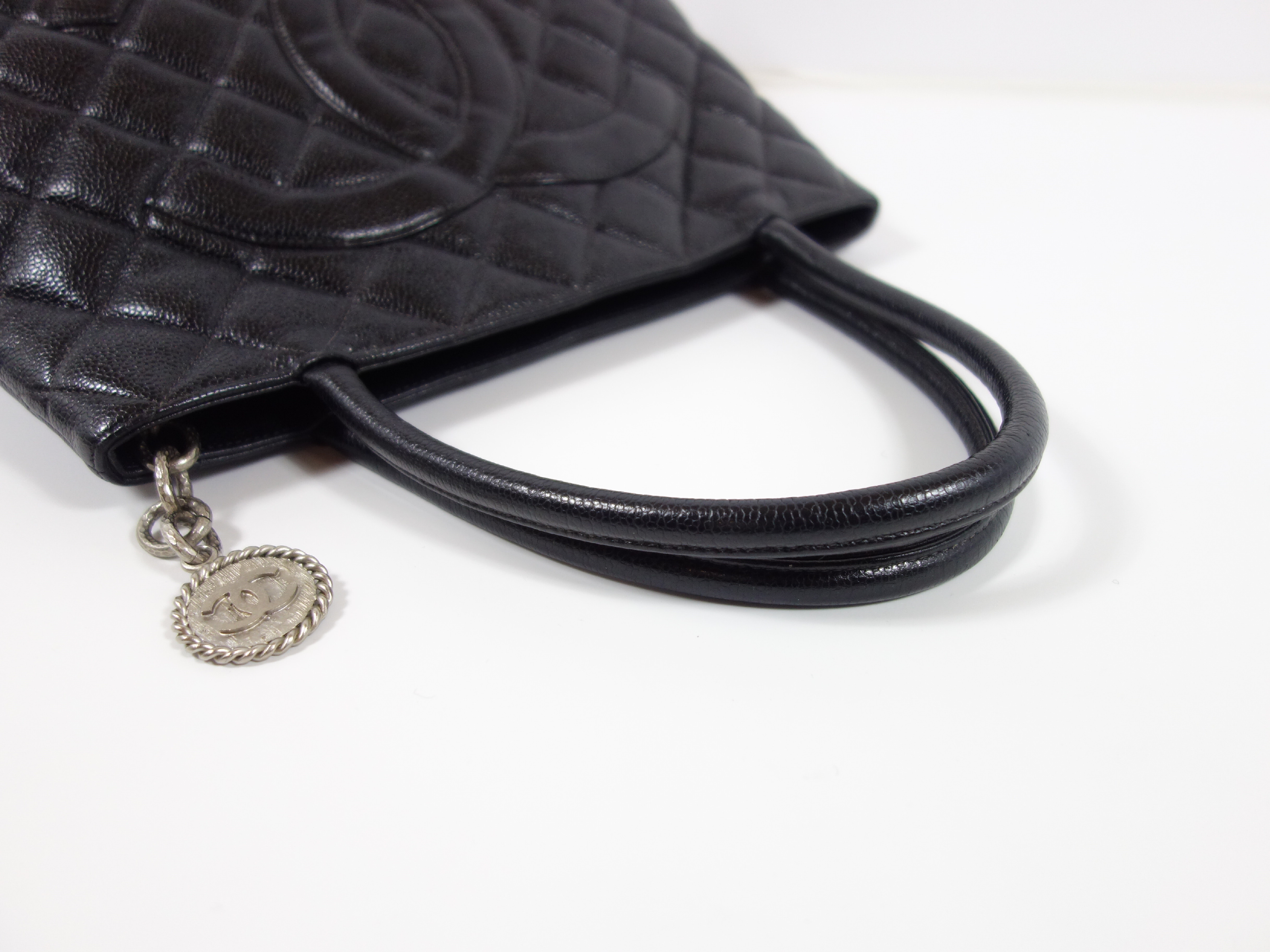 Caviar Skin Tote Bag — view 4