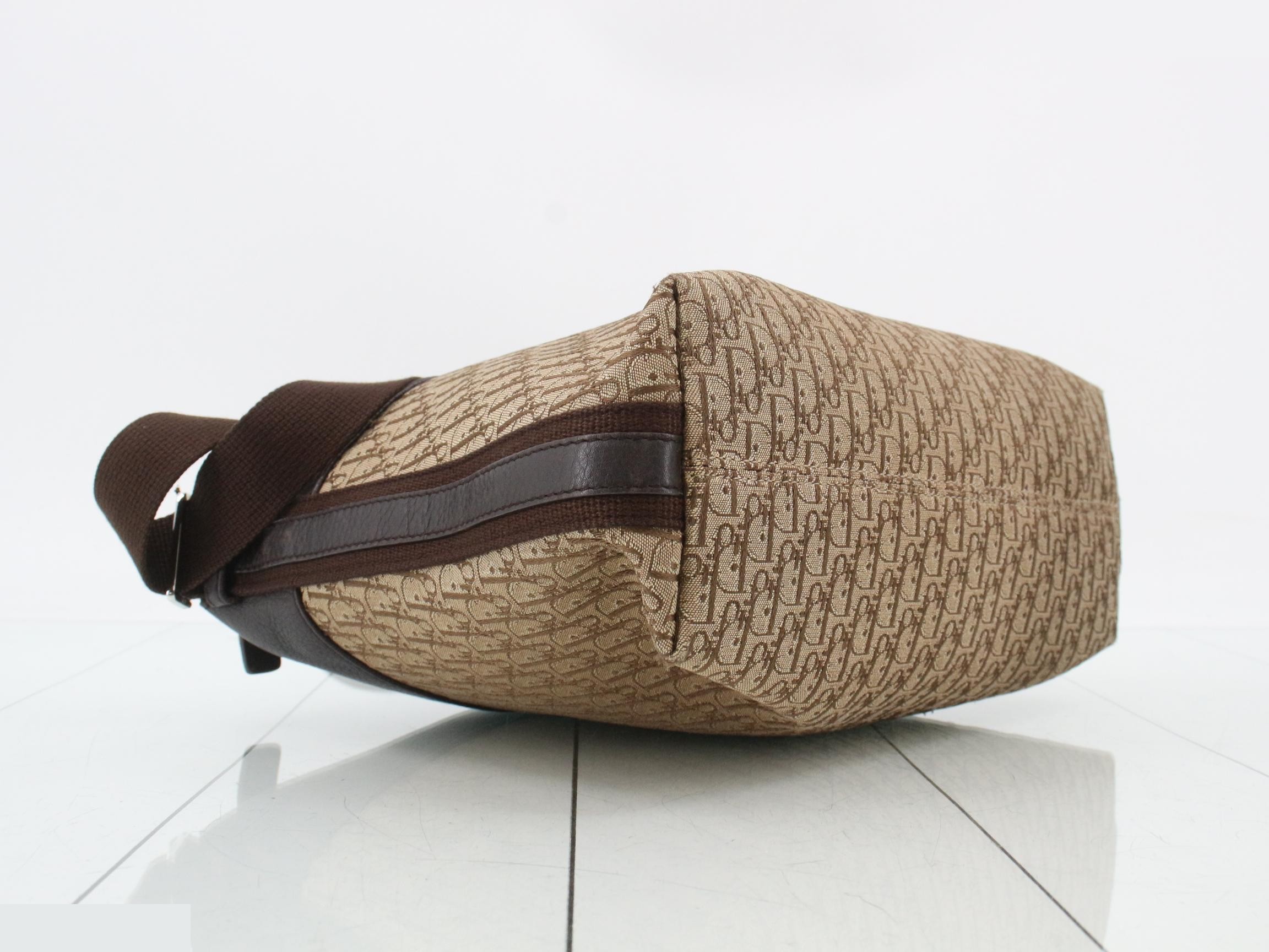 Trotter (bag) - Shoulder bag — view 5