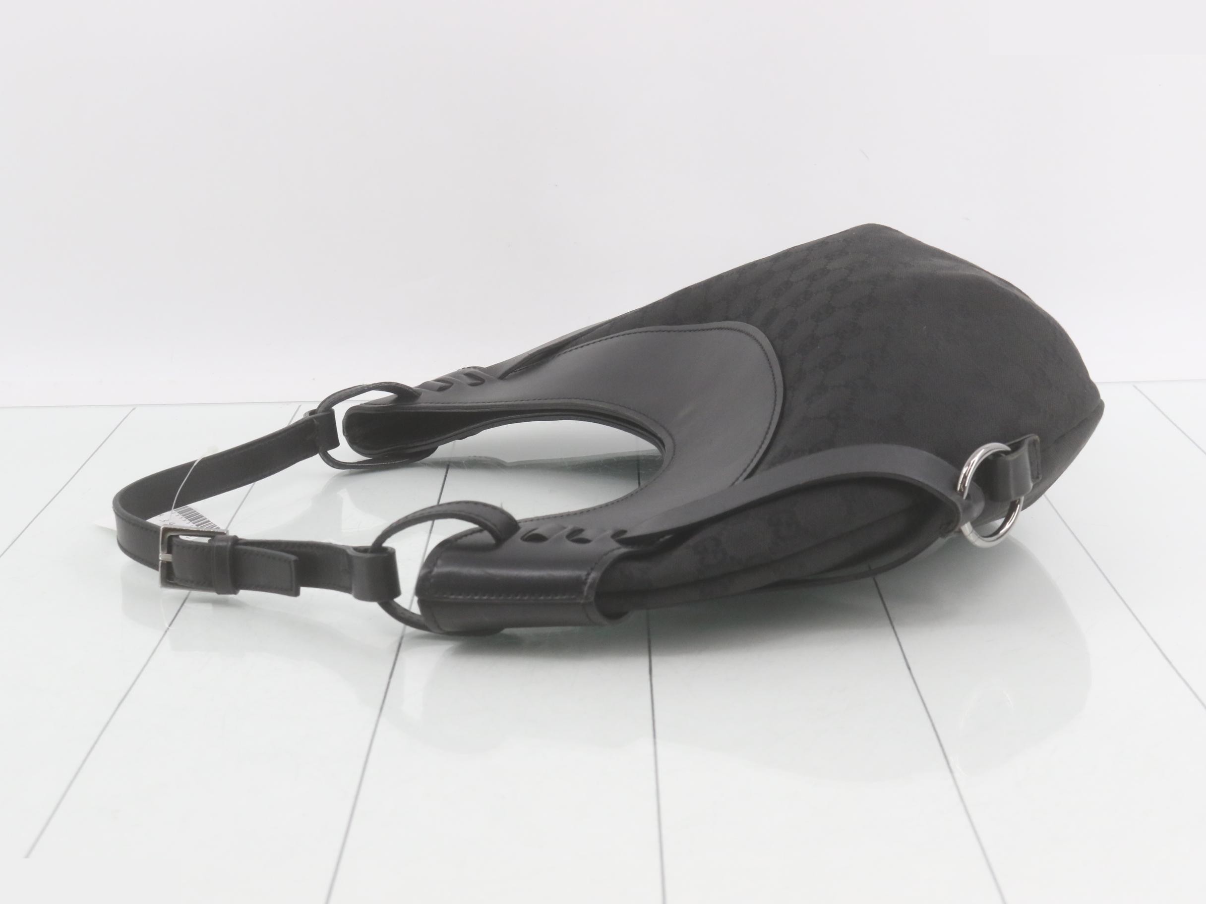 GG Canvas Hobo Shoulder Bag — view 4