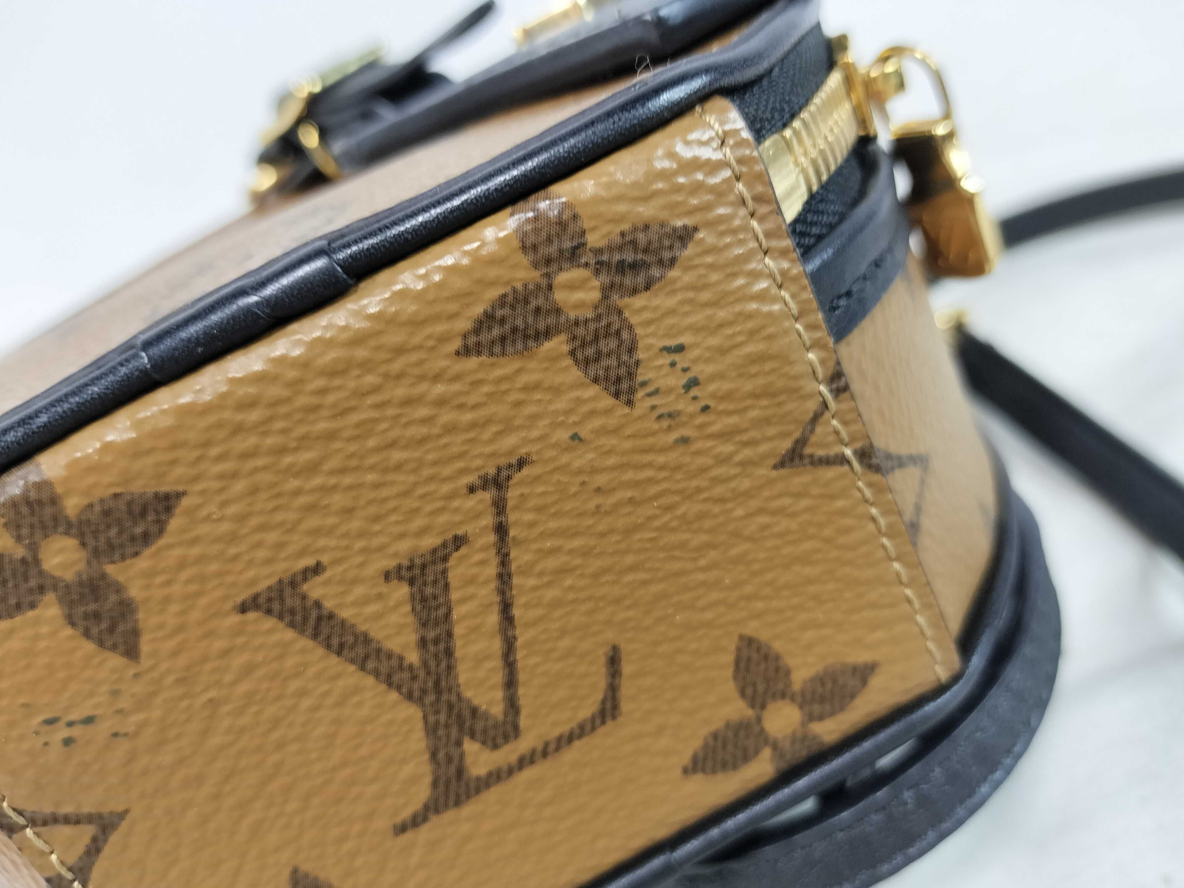 Monogram Louis Vuitton Mini Boite Chapeau M68276 Shoulder Bag — view 15