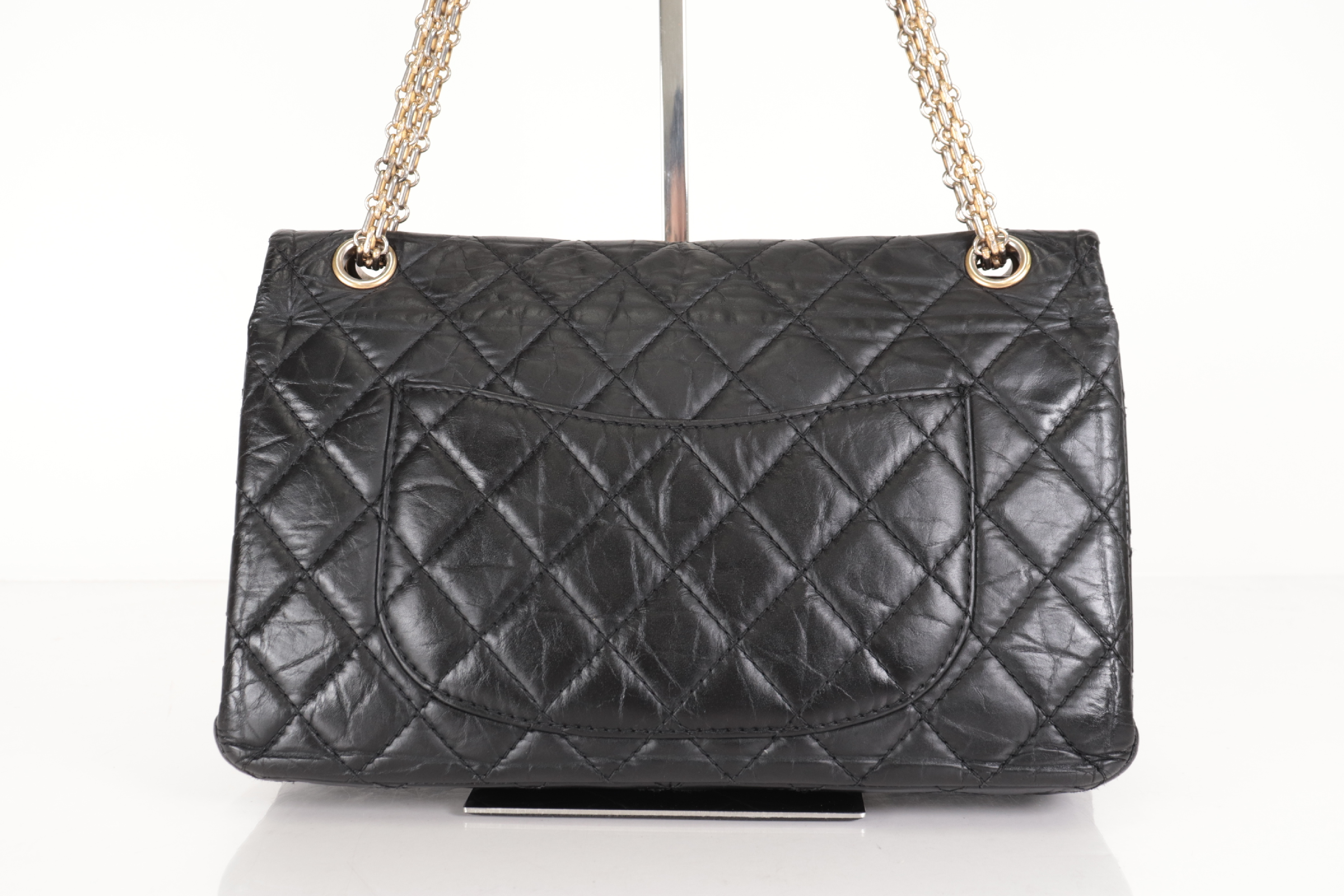 Double Flap 2.55 Leather Chain Shoulder Bag (Serial Number 10s) — view 3