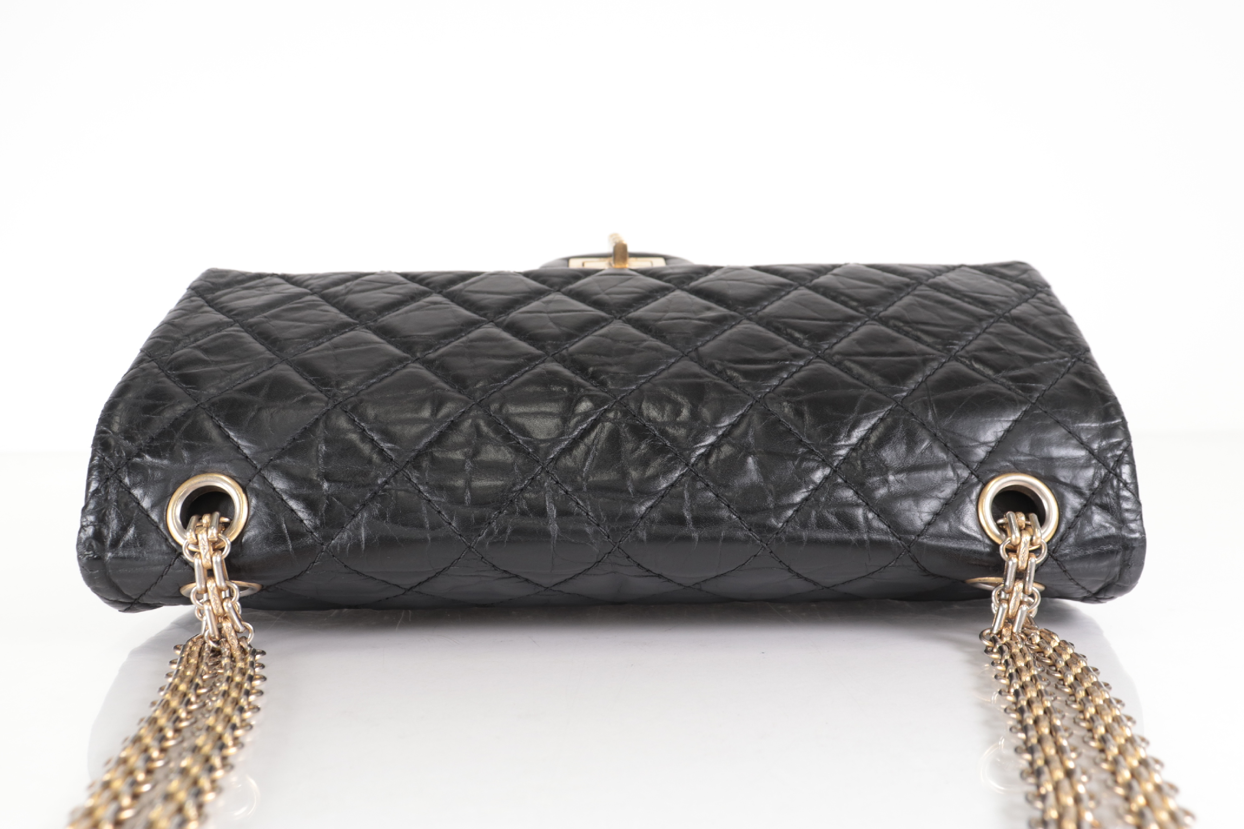 Double Flap 2.55 Leather Chain Shoulder Bag (Serial Number 10s) — view 6