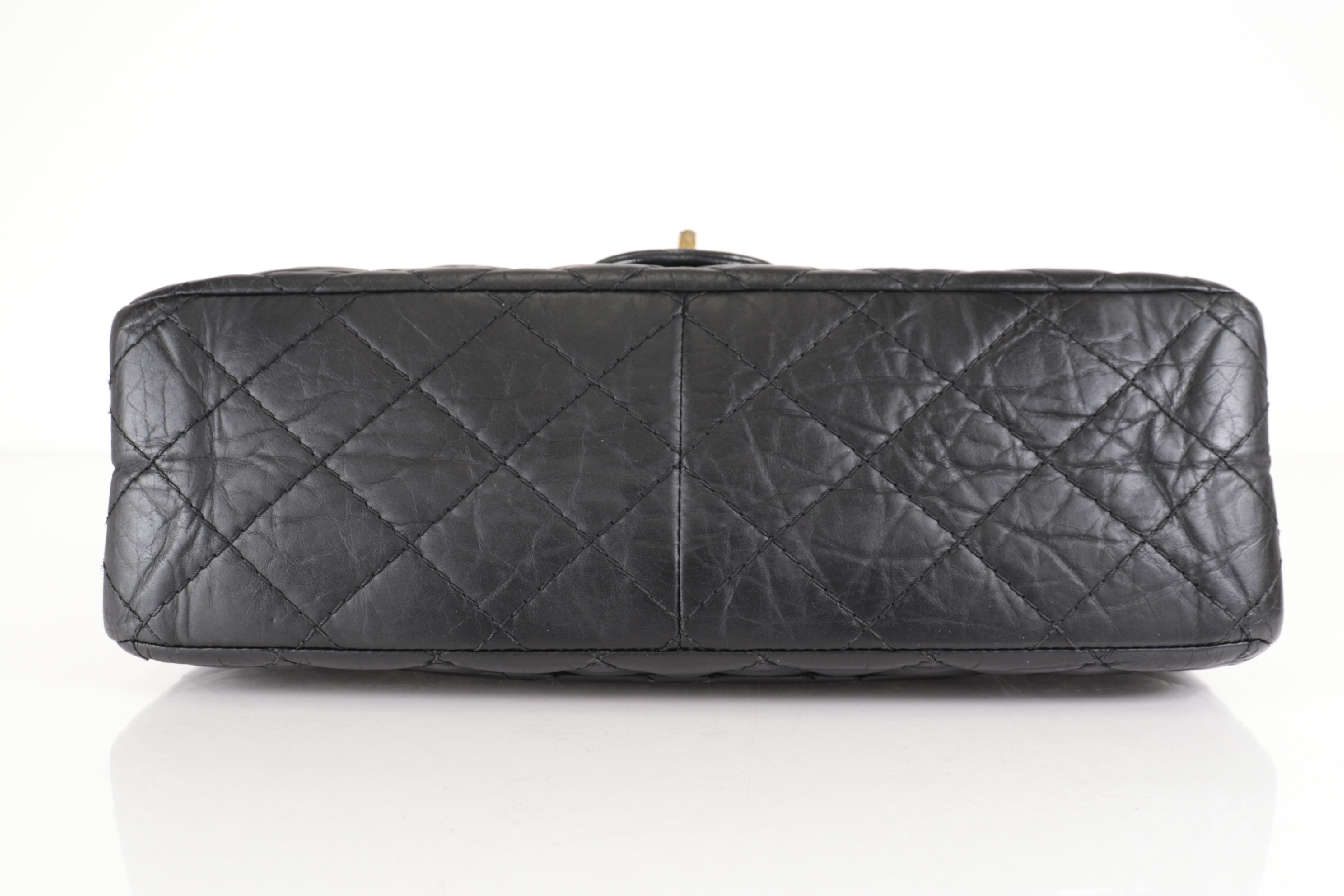 Double Flap 2.55 Leather Chain Shoulder Bag (Serial Number 10s) — view 7