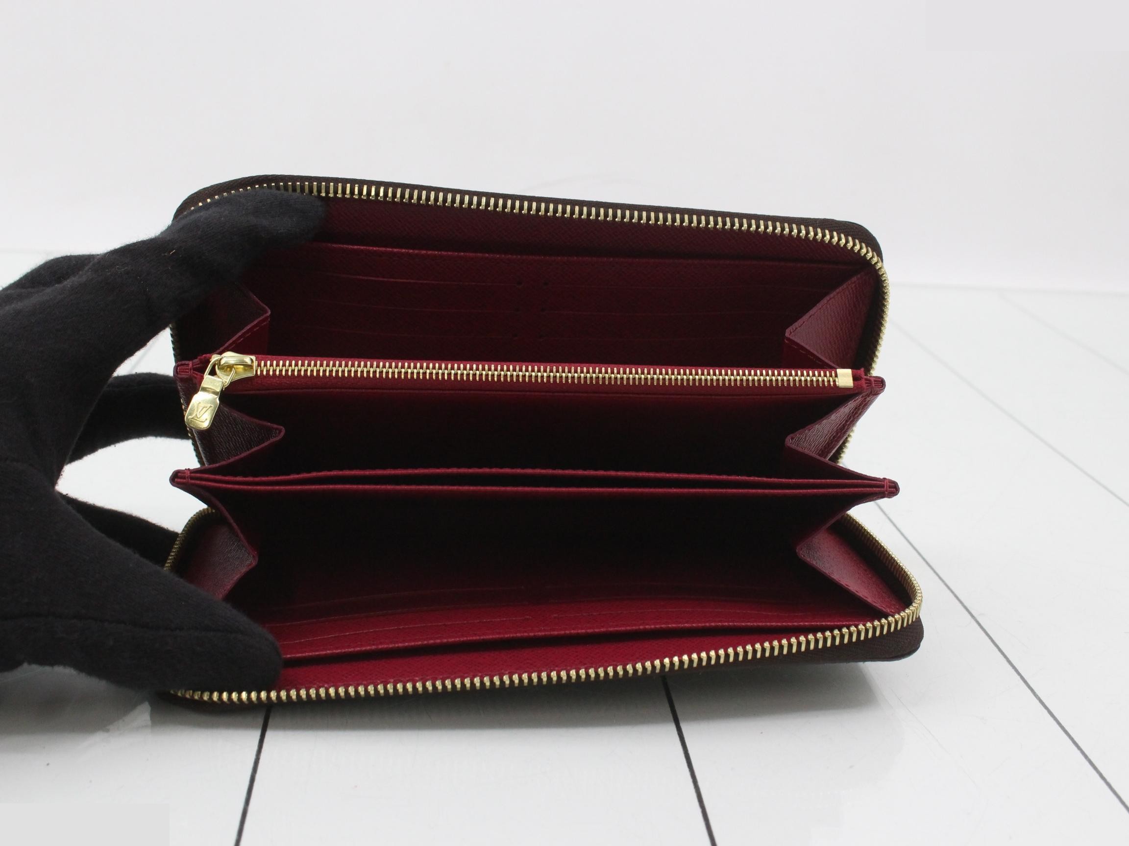 Zippy Wallet, Fuchsia, Stored Item, IC chip function works. — view 4
