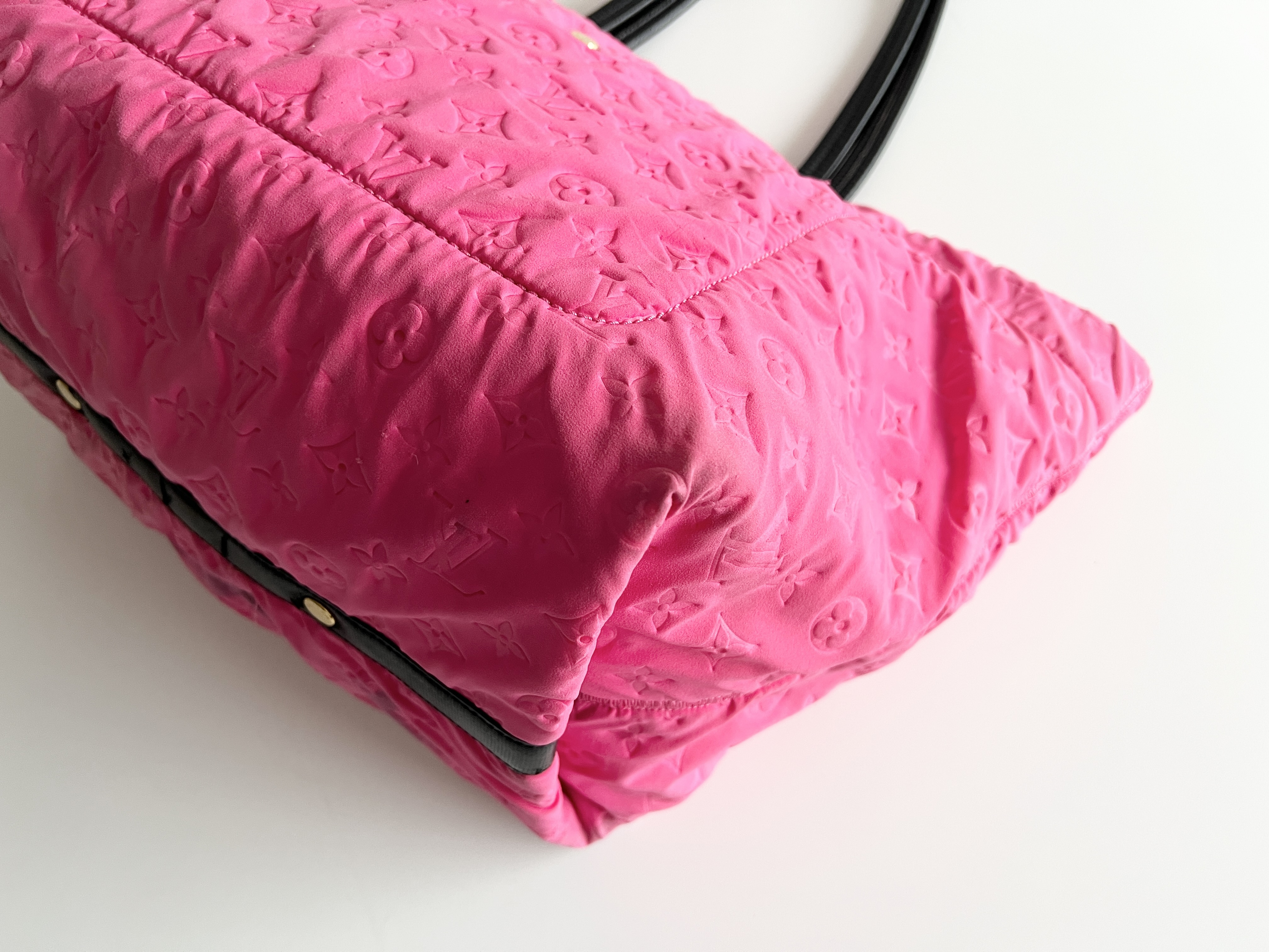 Monogram Scuba MM Fuchsia Leather Tote Bag Shoulder Bag Tote Bag — view 12