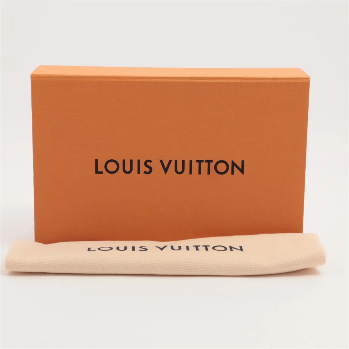 Monogram Pochette Camille M13566 Brown RFID Reactive — view 8