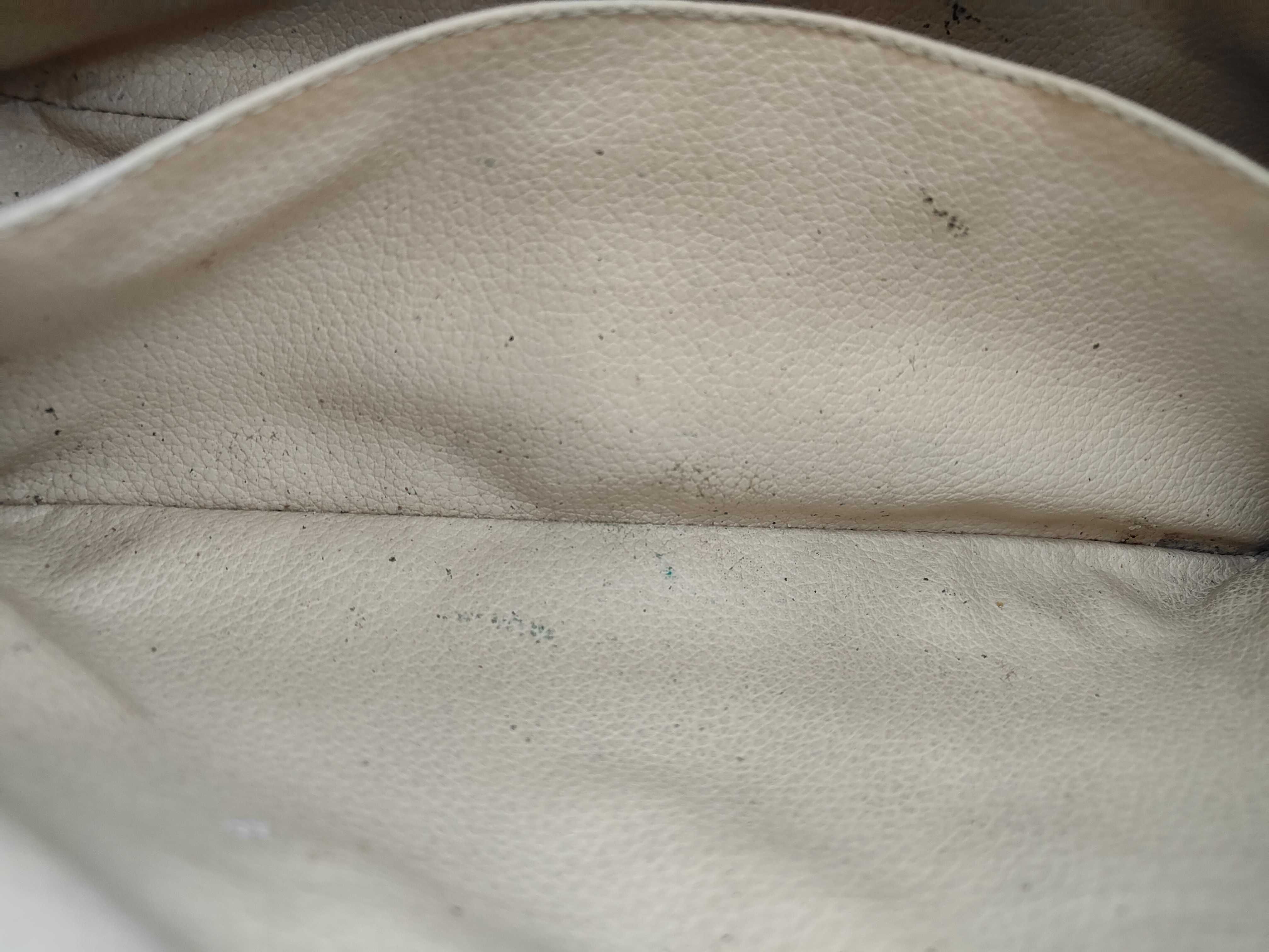 LV Trousses Toilette 28 M47522 Bag — view 6