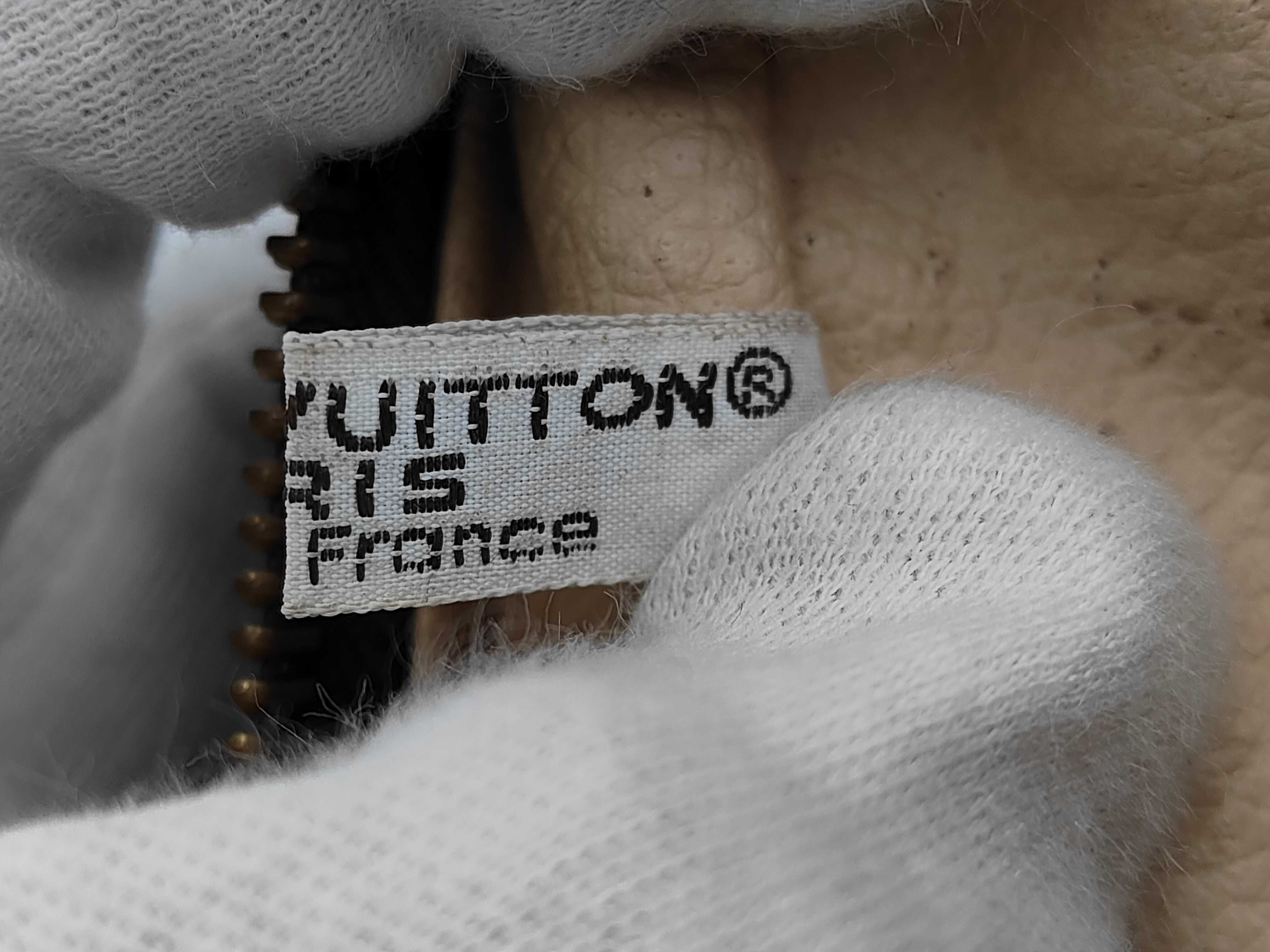 LV Trousses Toilette 28 M47522 Bag — view 8