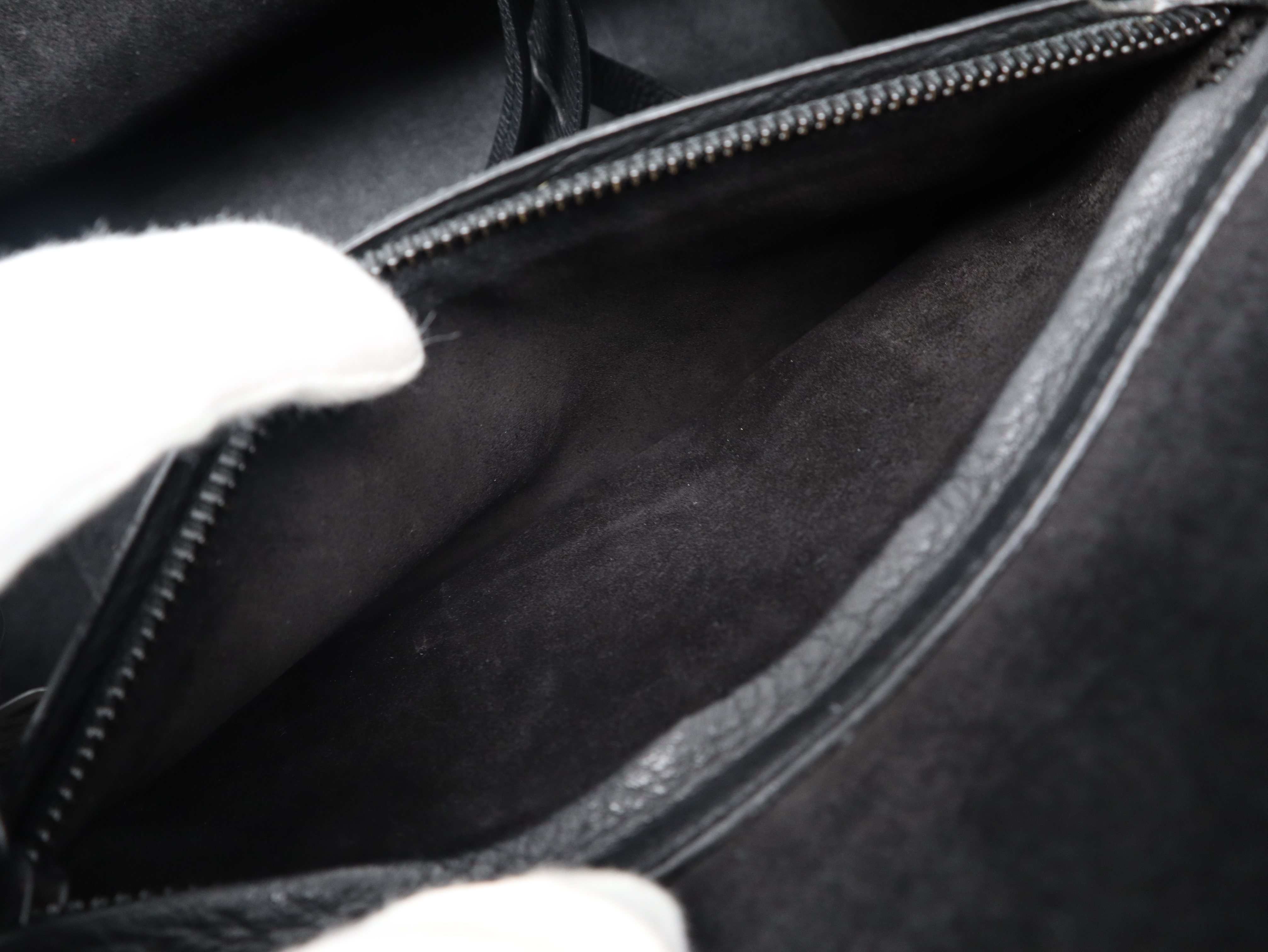 Leather Luggage Phantom Black Tote Bag — view 11