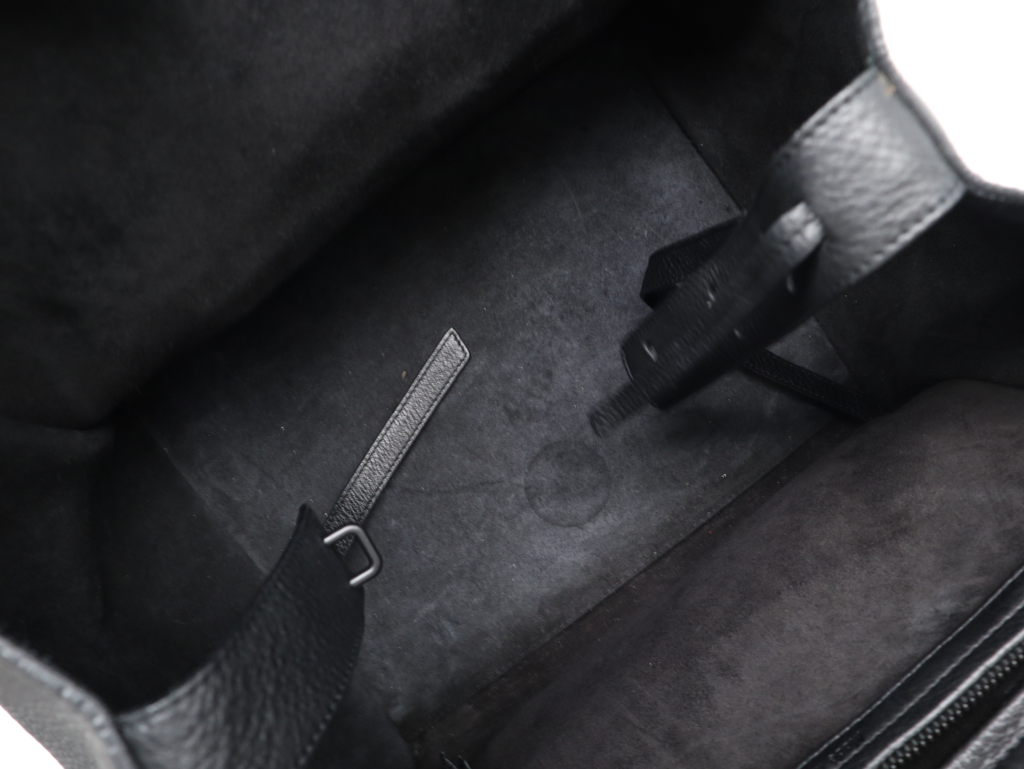 Leather Luggage Phantom Black Tote Bag — view 10