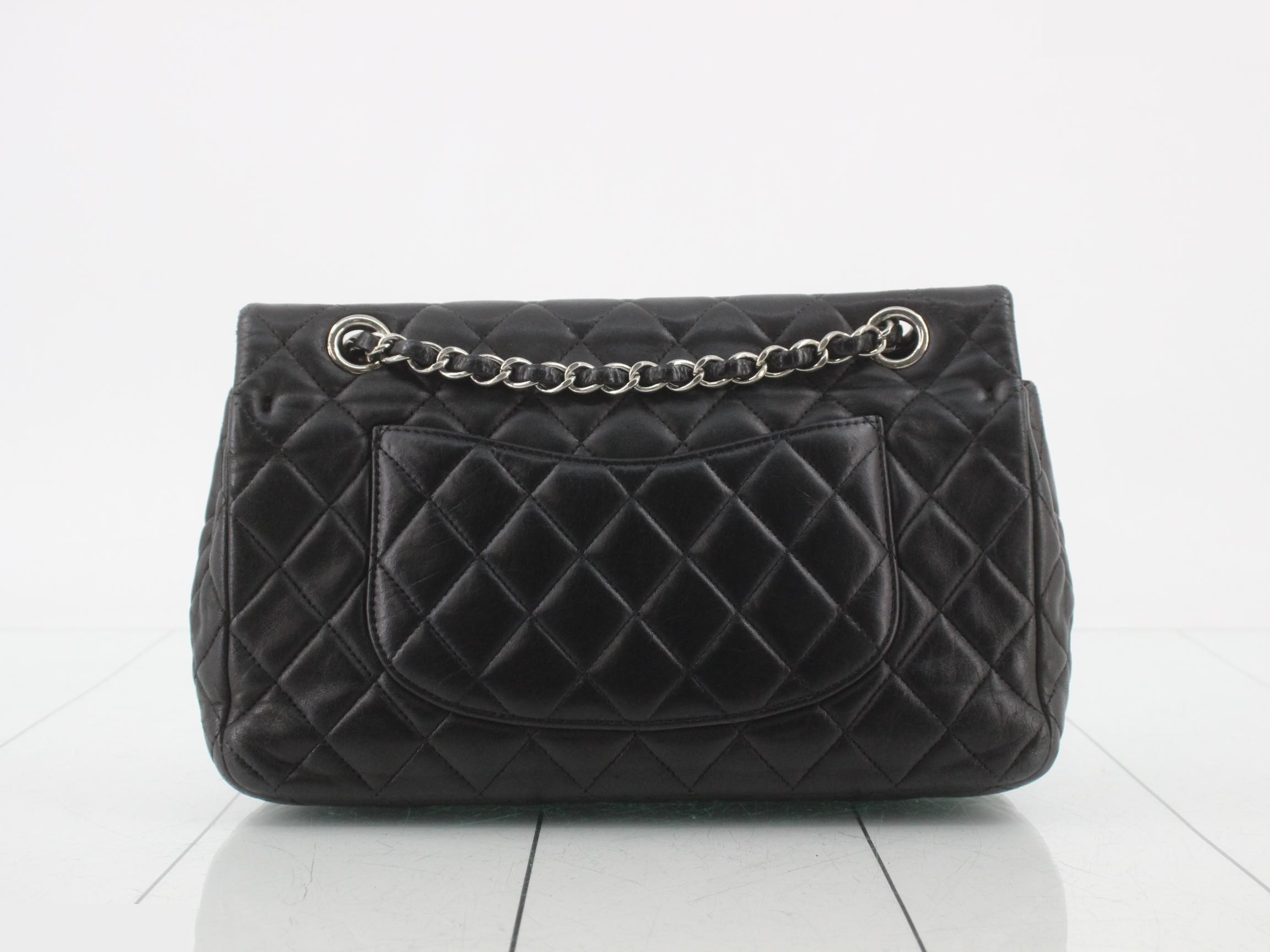 Matelassé Icon Chain Shoulder Bag — view 2