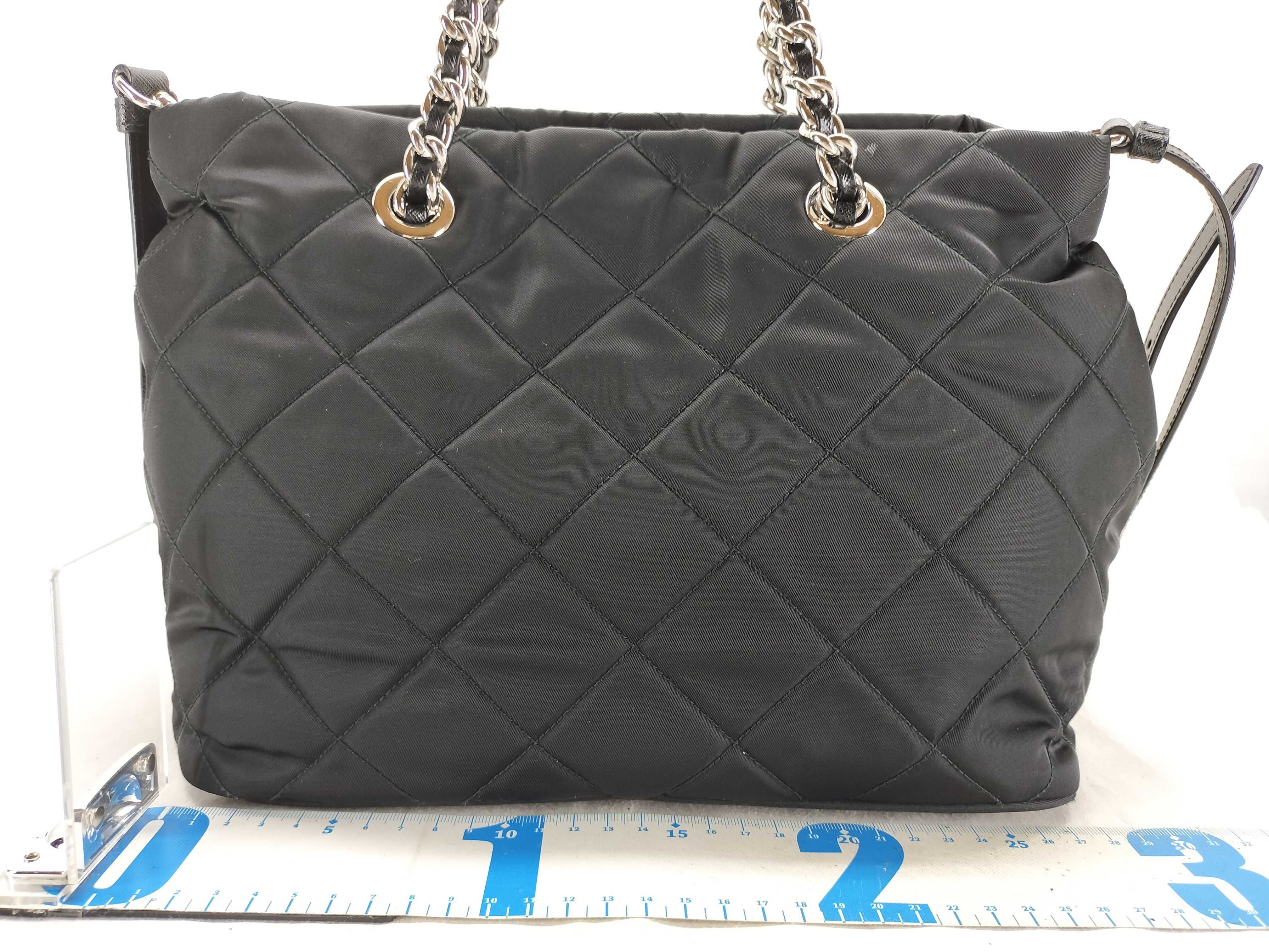 Nylon Chain Tote Bag 1BG740 Quilted Black Handbag Shoulder Bag — view 2