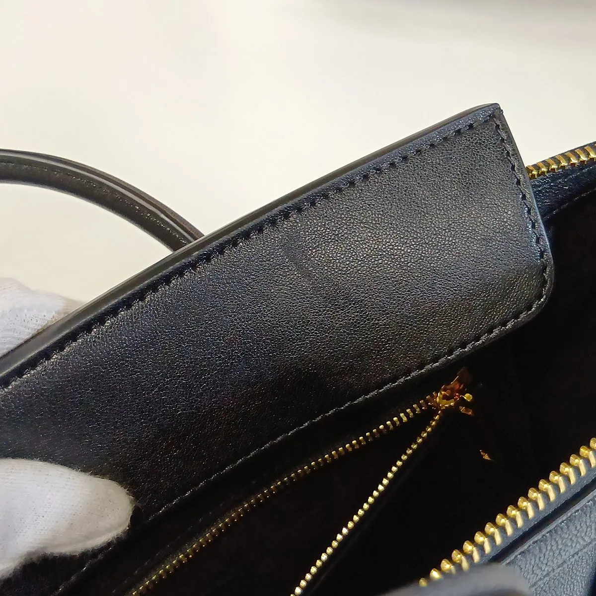 Little New Luggage Leather 2-Way Handbag, Black — view 12