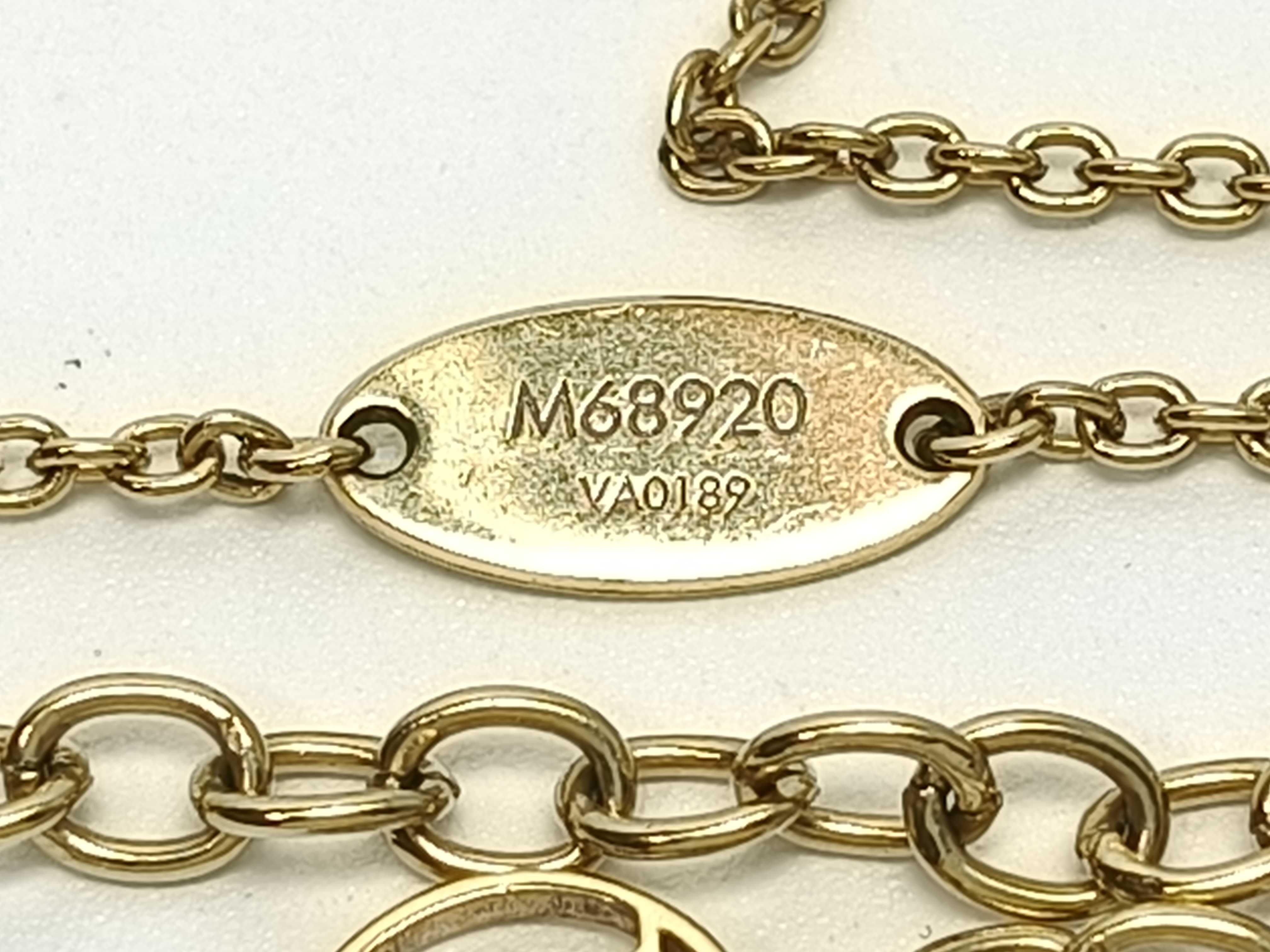 Essential V Gold Necklace — view 6