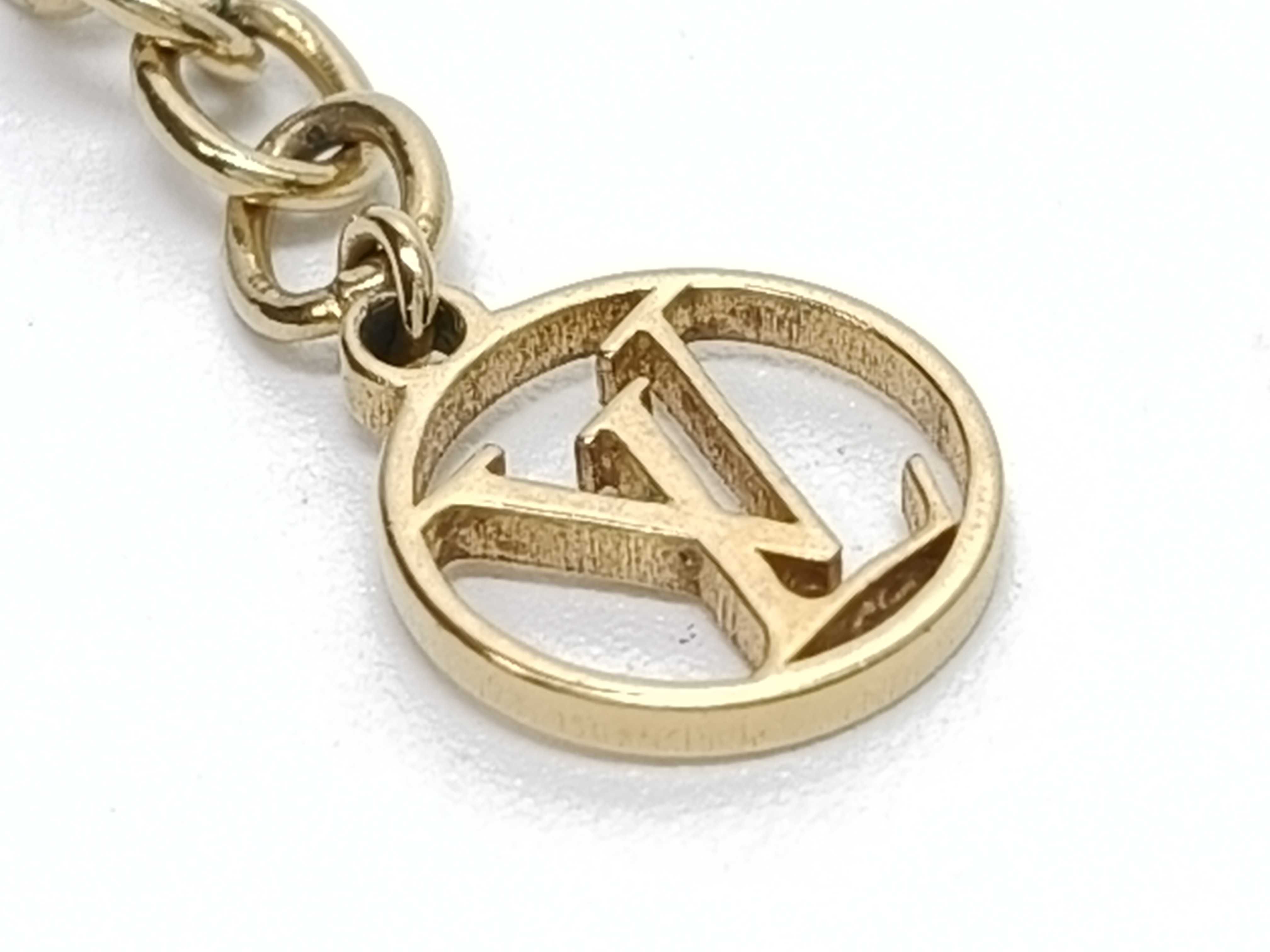 Essential V Gold Necklace — view 8