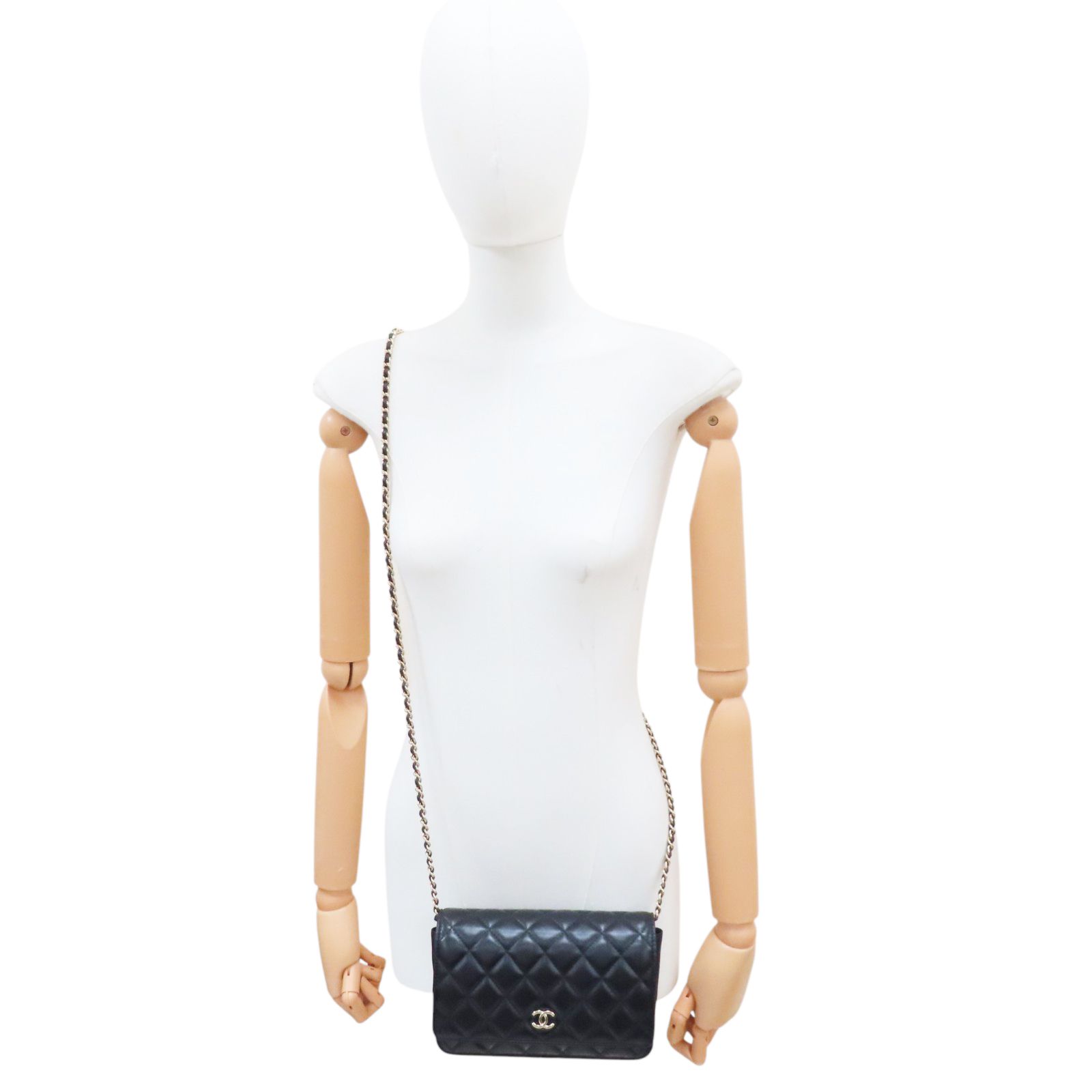 Woc Wallet On Chain Shoulder Bag Black Quilted Lambskin — view 10