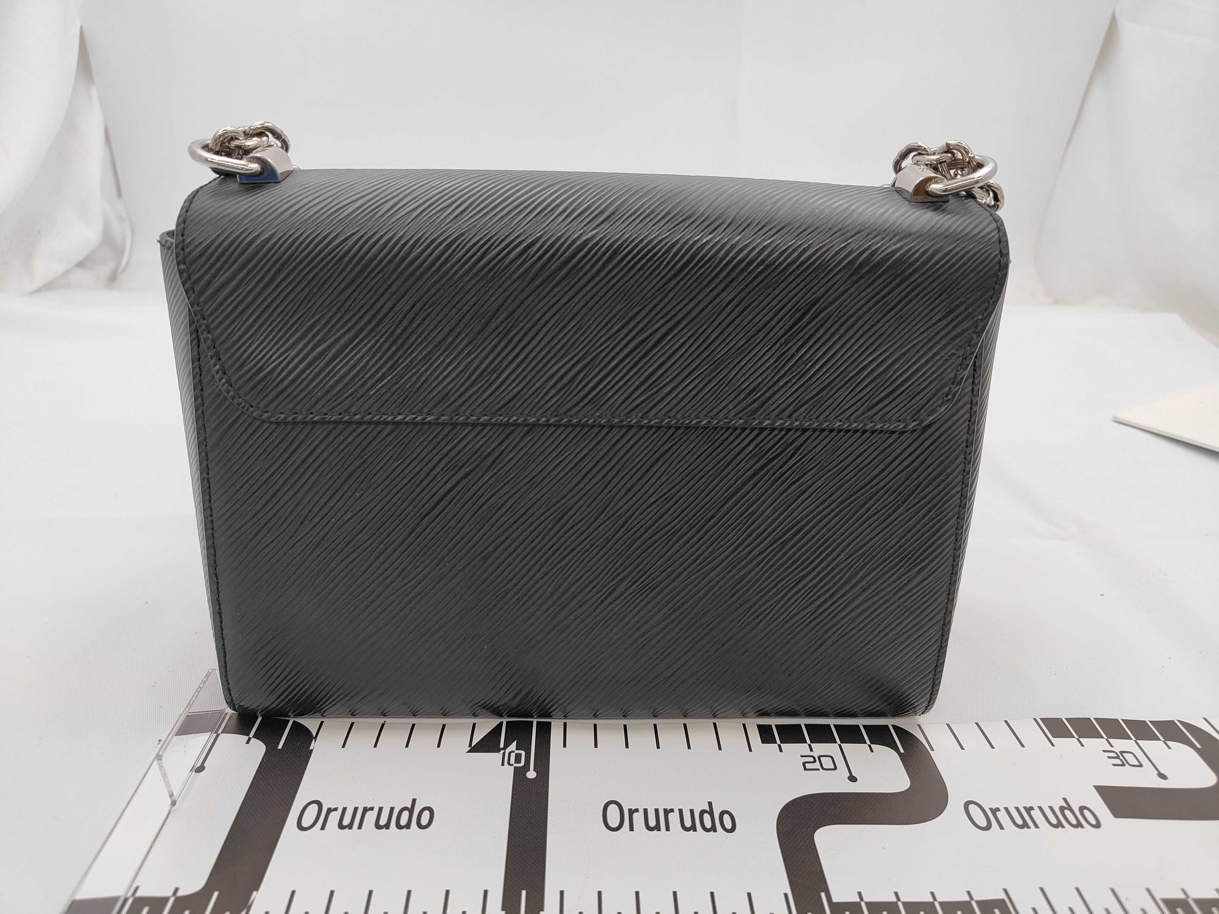 M50282 Twist MM Epi Noir Shoulder Bag — view 2