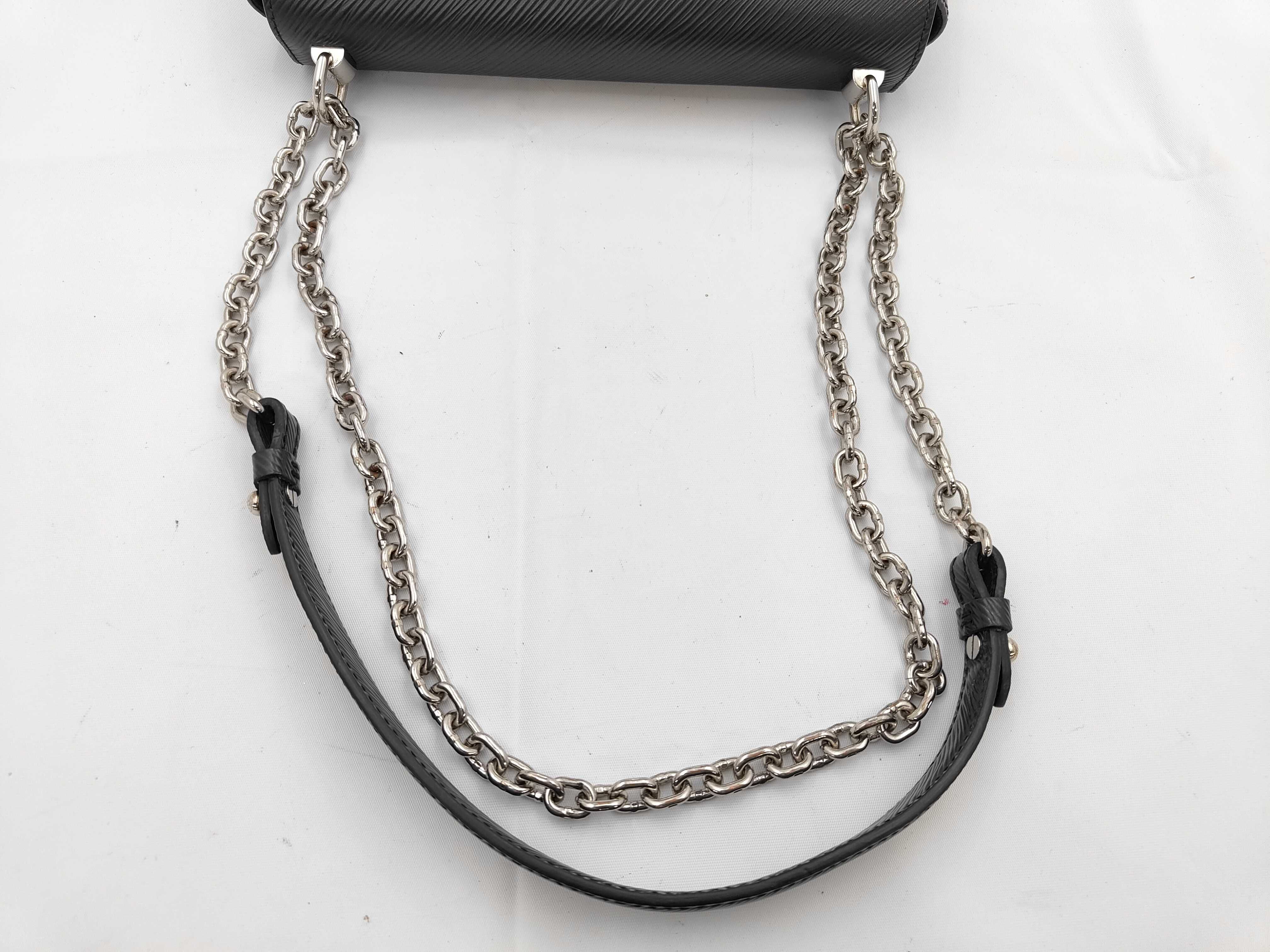 M50282 Twist MM Epi Noir Shoulder Bag — view 3