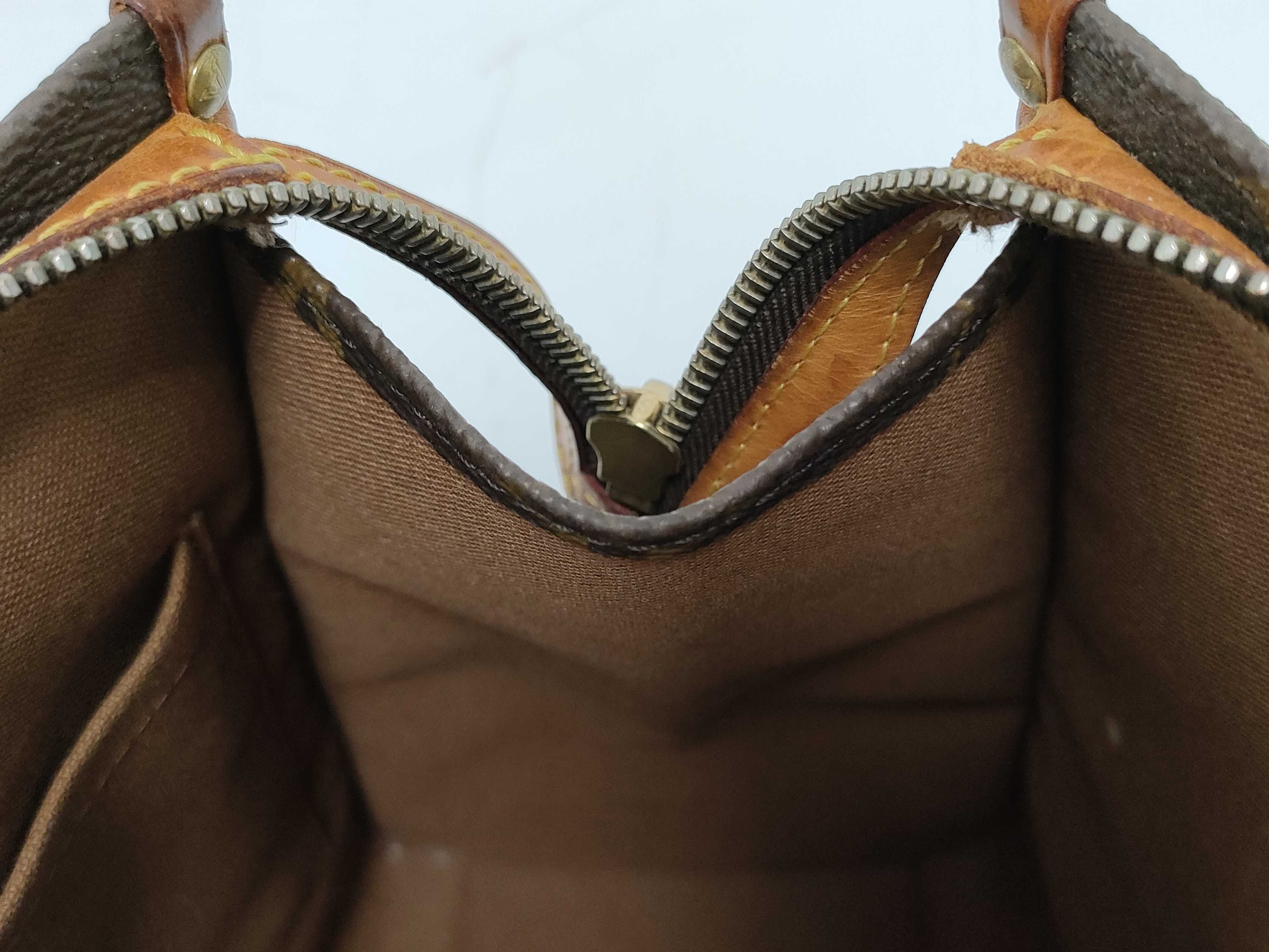 Monogram Vuitton Popincourt O M40007 FL4028 Handbag — view 14