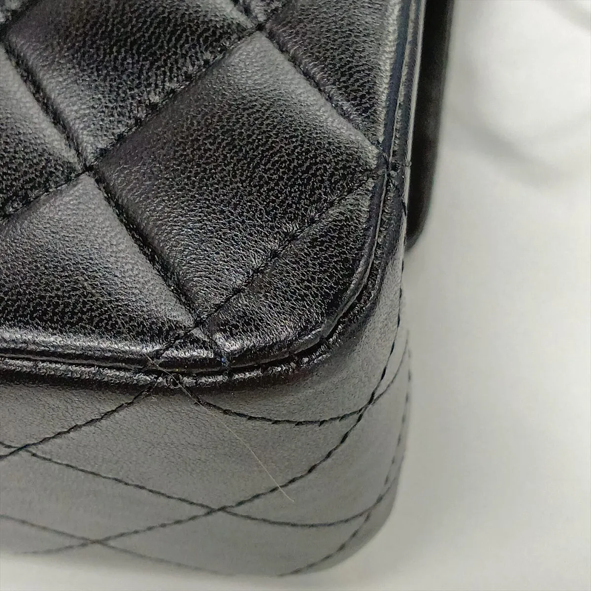 [Individually packaged] Chanel Matelassé 25 Lambskin Double Flap Double Chain Bag, Black with Gold Hardware, 21595516, Serial Number 21, A01112 — view 15