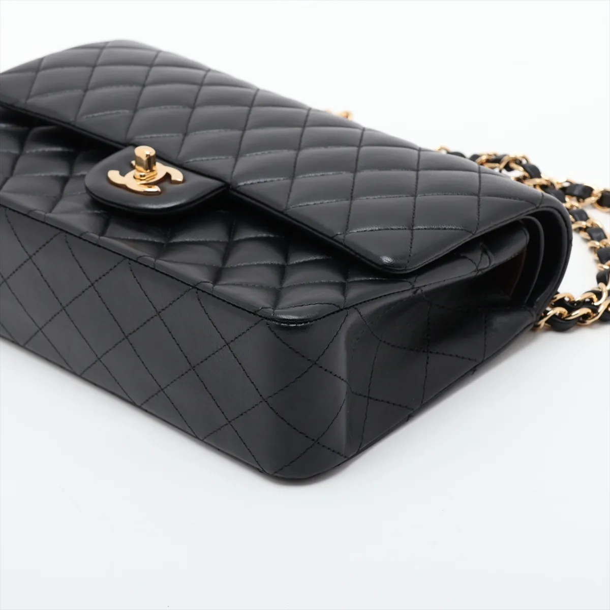 [Individually packaged] Chanel Matelassé 25 Lambskin Double Flap Double Chain Bag, Black with Gold Hardware, 21595516, Serial Number 21, A01112 — view 3