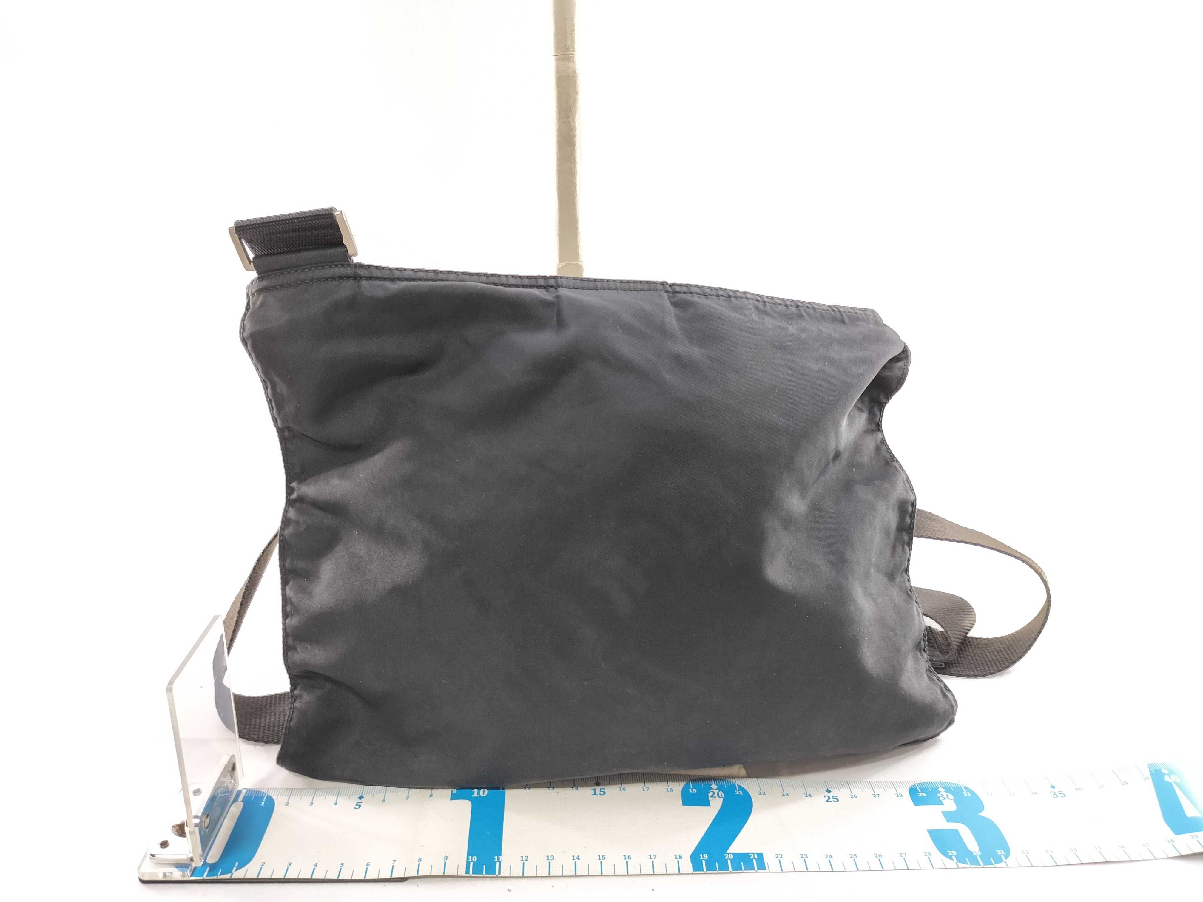Nylon Shoulder Bag (No Gusset) — view 2