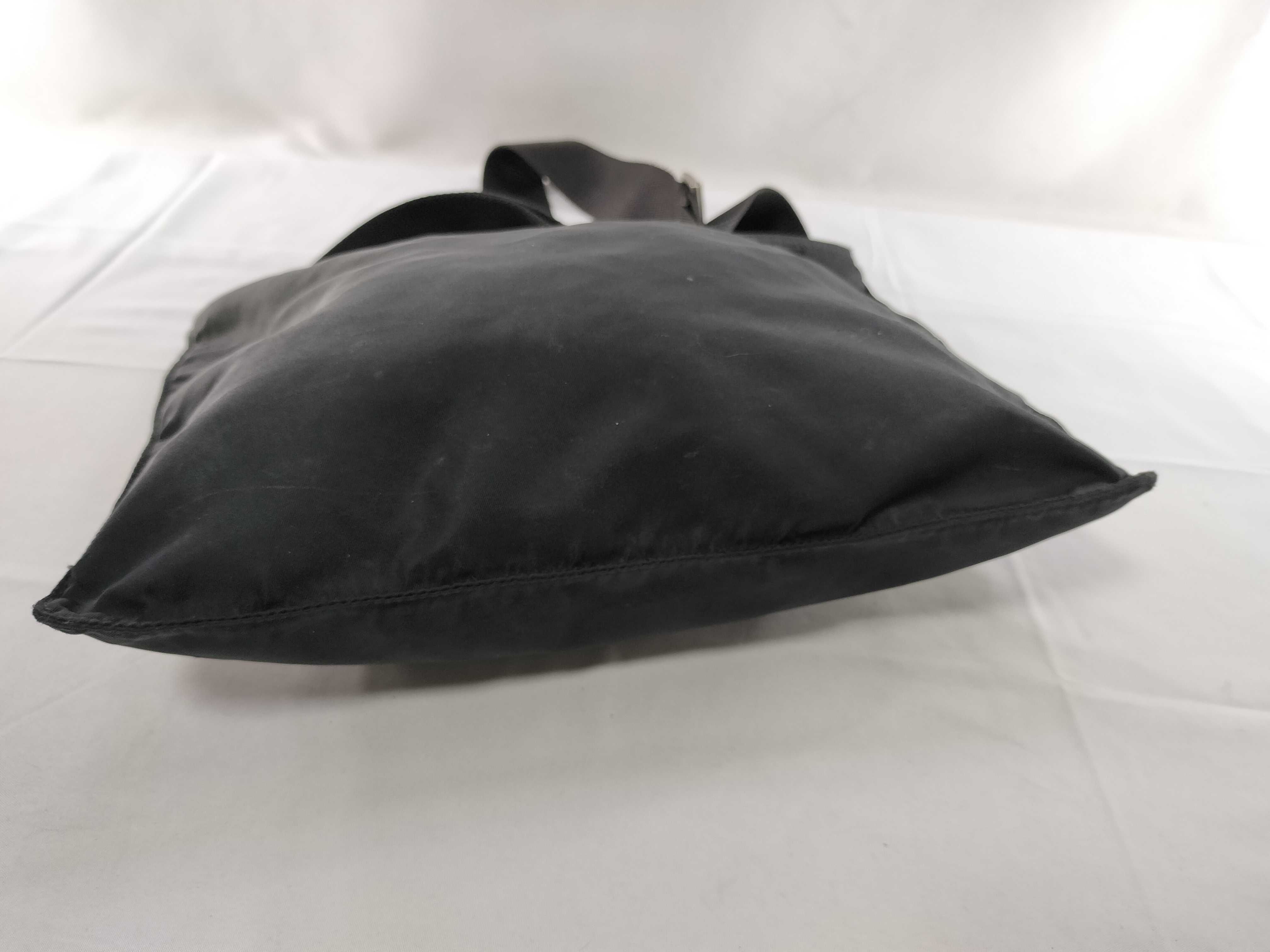 Nylon Shoulder Bag (No Gusset) — view 8