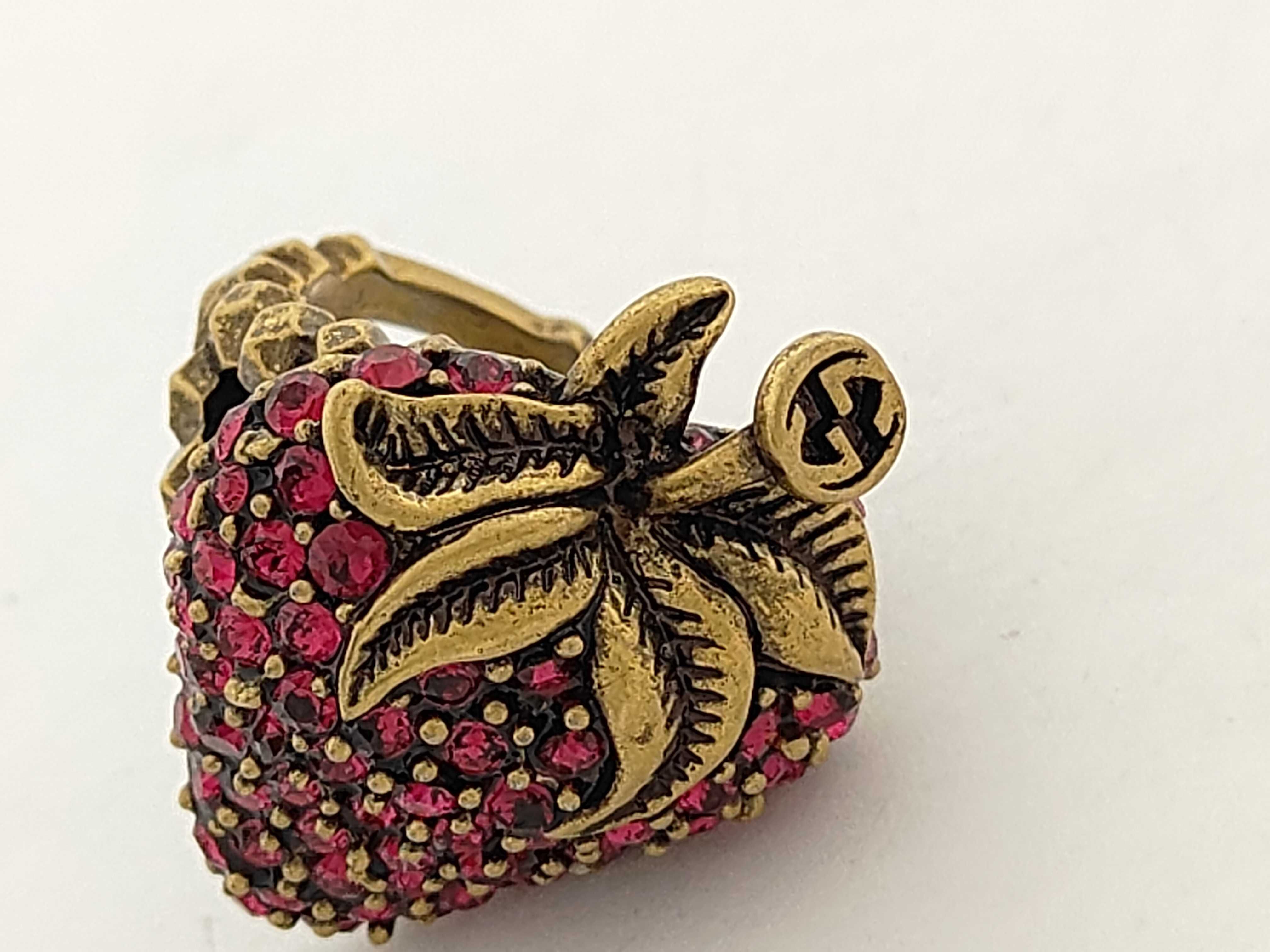 ring — view 8