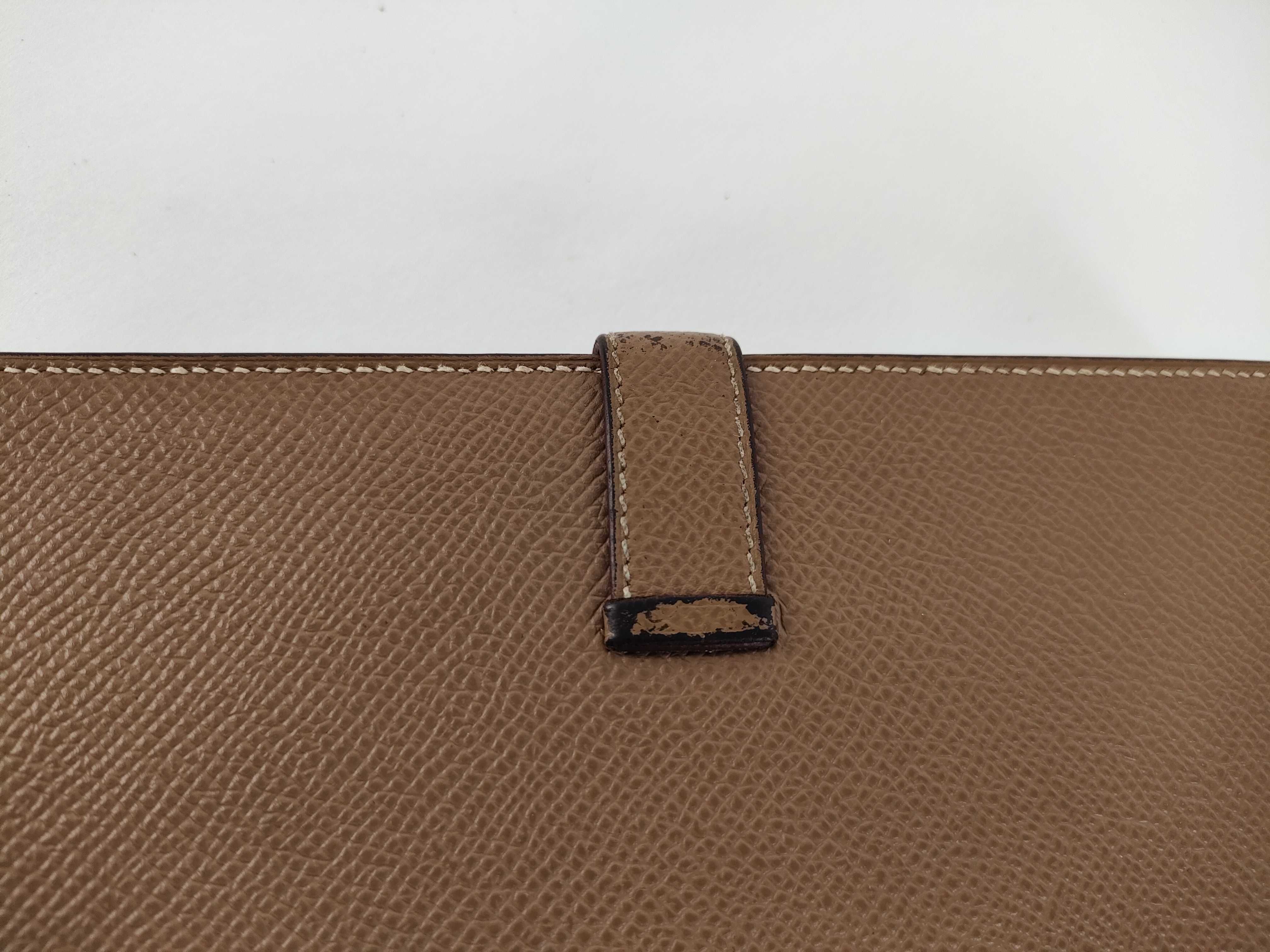 Bearn Soufflé Wallet, Veau Epsom Leather, Etoupe Leather, Silver Hardware, D Stamp — view 8