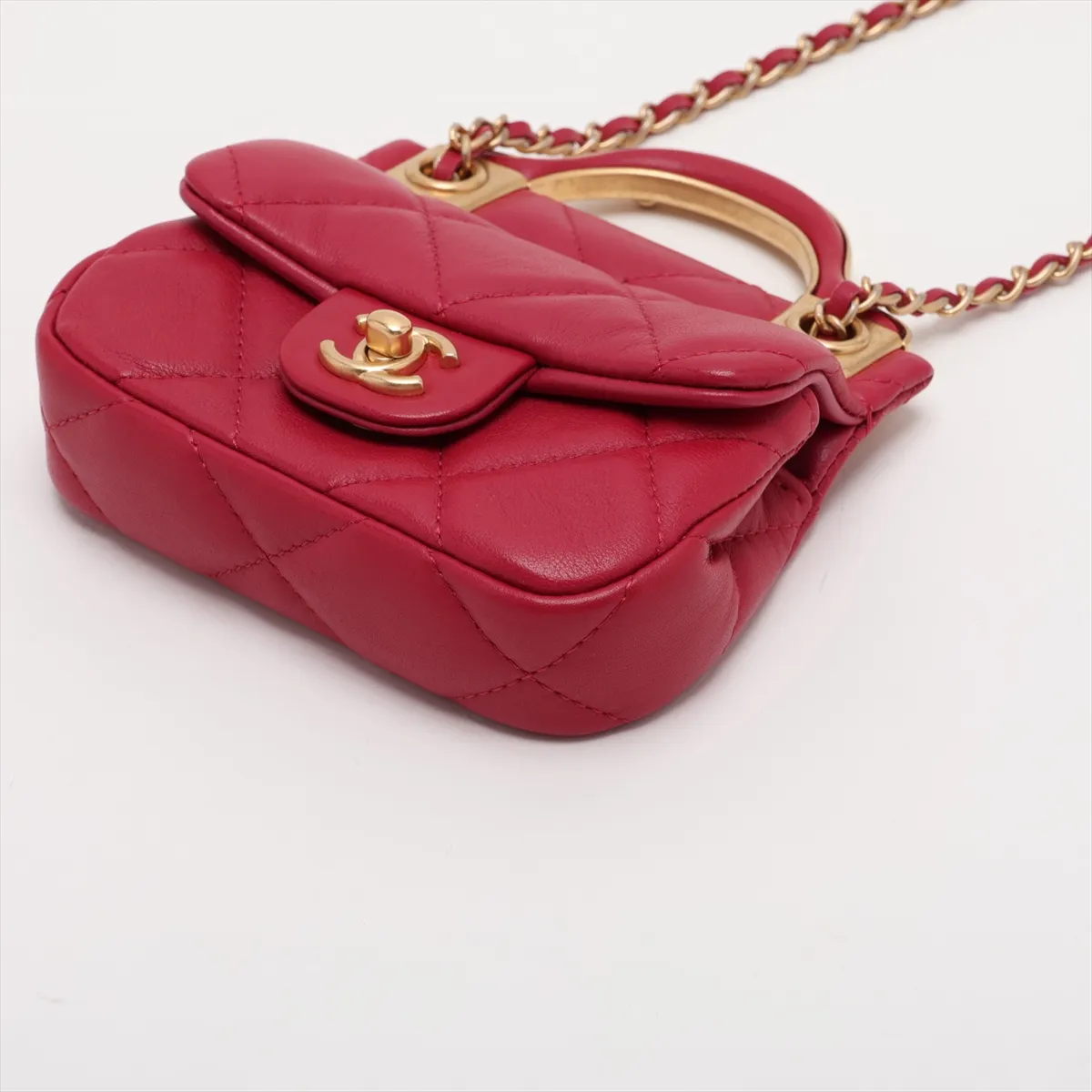 Matelassé Lambskin 2-Way Handbag, Red with Gold Hardware, Item Number 31487397 (Serial Number 31) — view 3