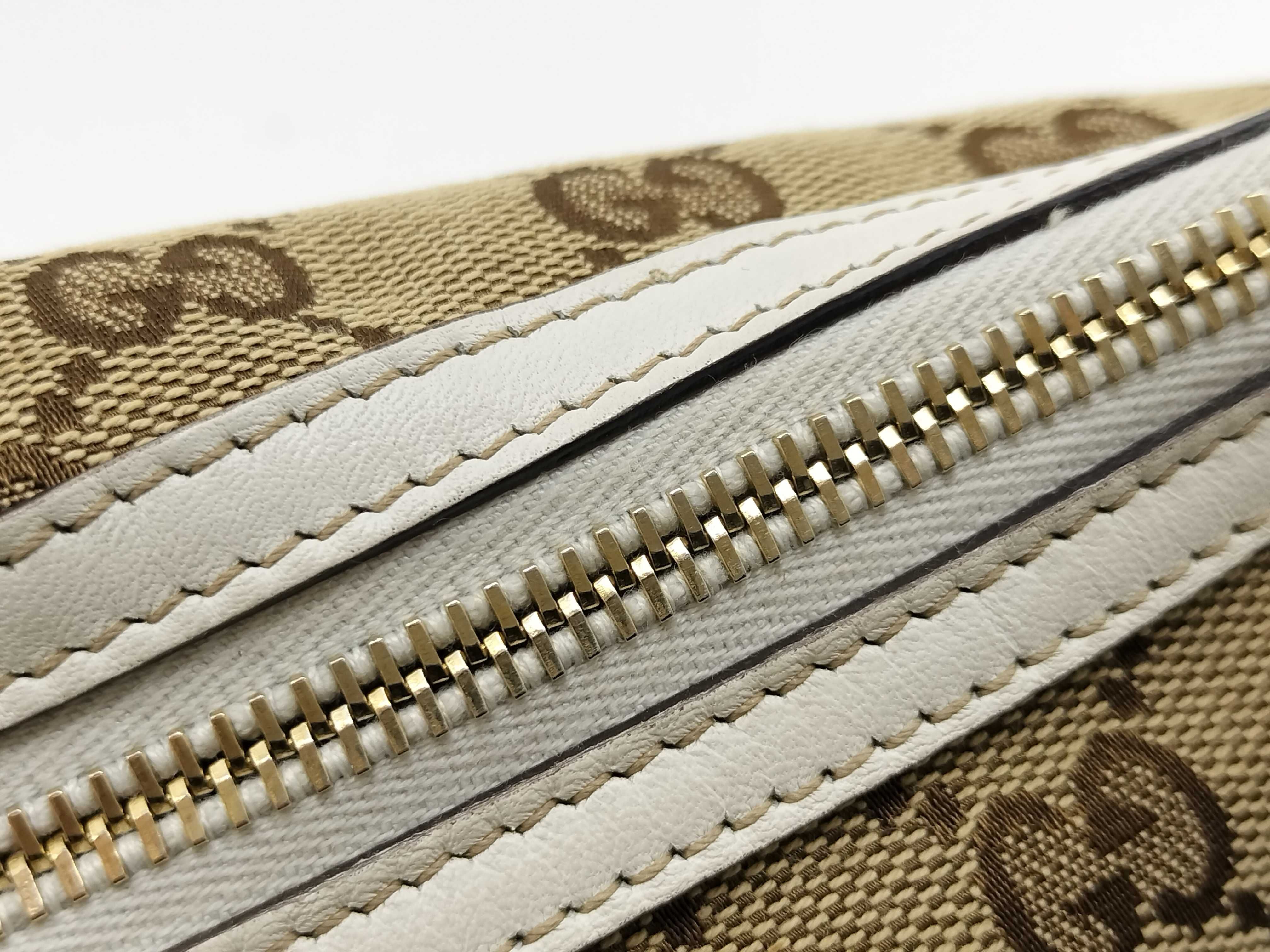 GG Canvas Hand Pouch, Beige — view 10