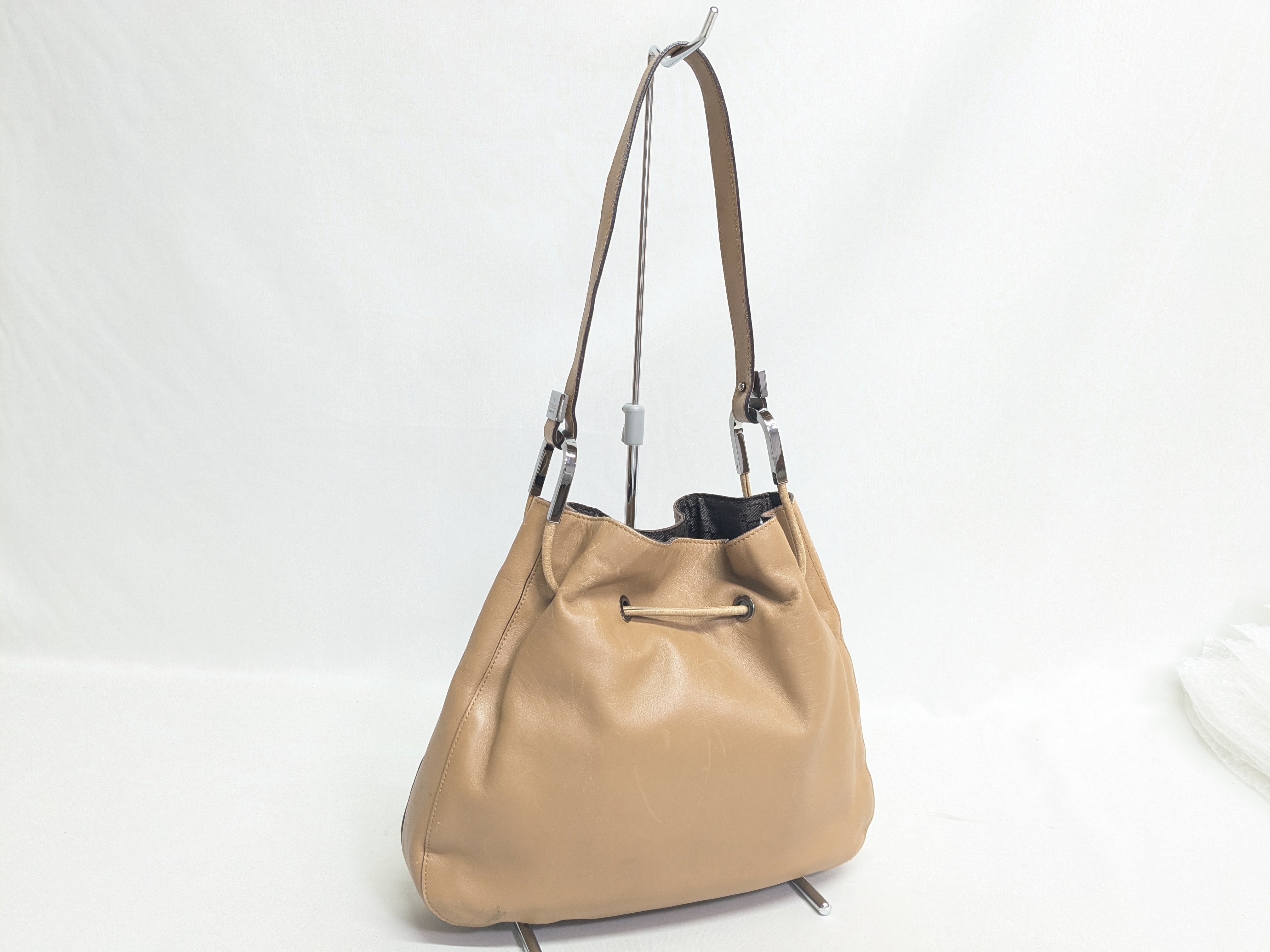 001 3748 Leather Drawstring Shoulder Bag — view 2