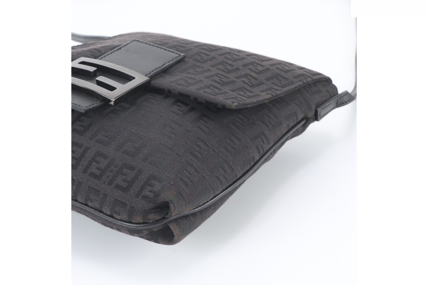 Zucchino 8BT075 Leather Shoulder Bag (Crossbody) — view 4