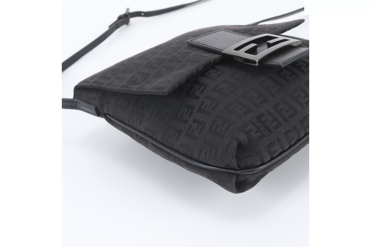 Zucchino 8BT075 Leather Shoulder Bag (Crossbody) — view 6