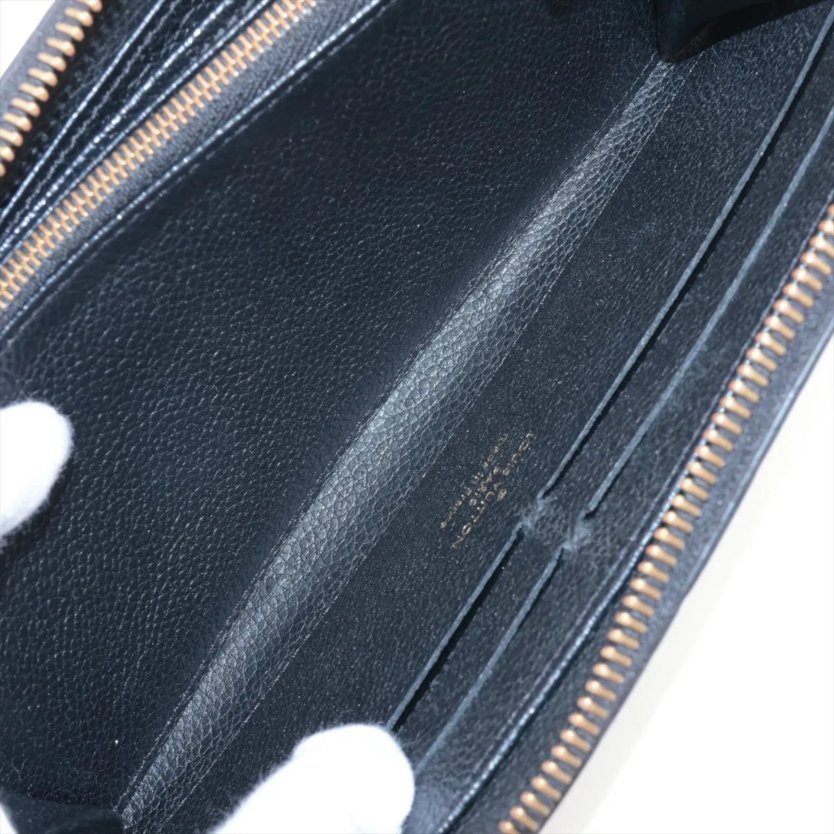 Empreinte Zippy Wallet M60571 SP1175 Noir Round Zip Wallet — view 8