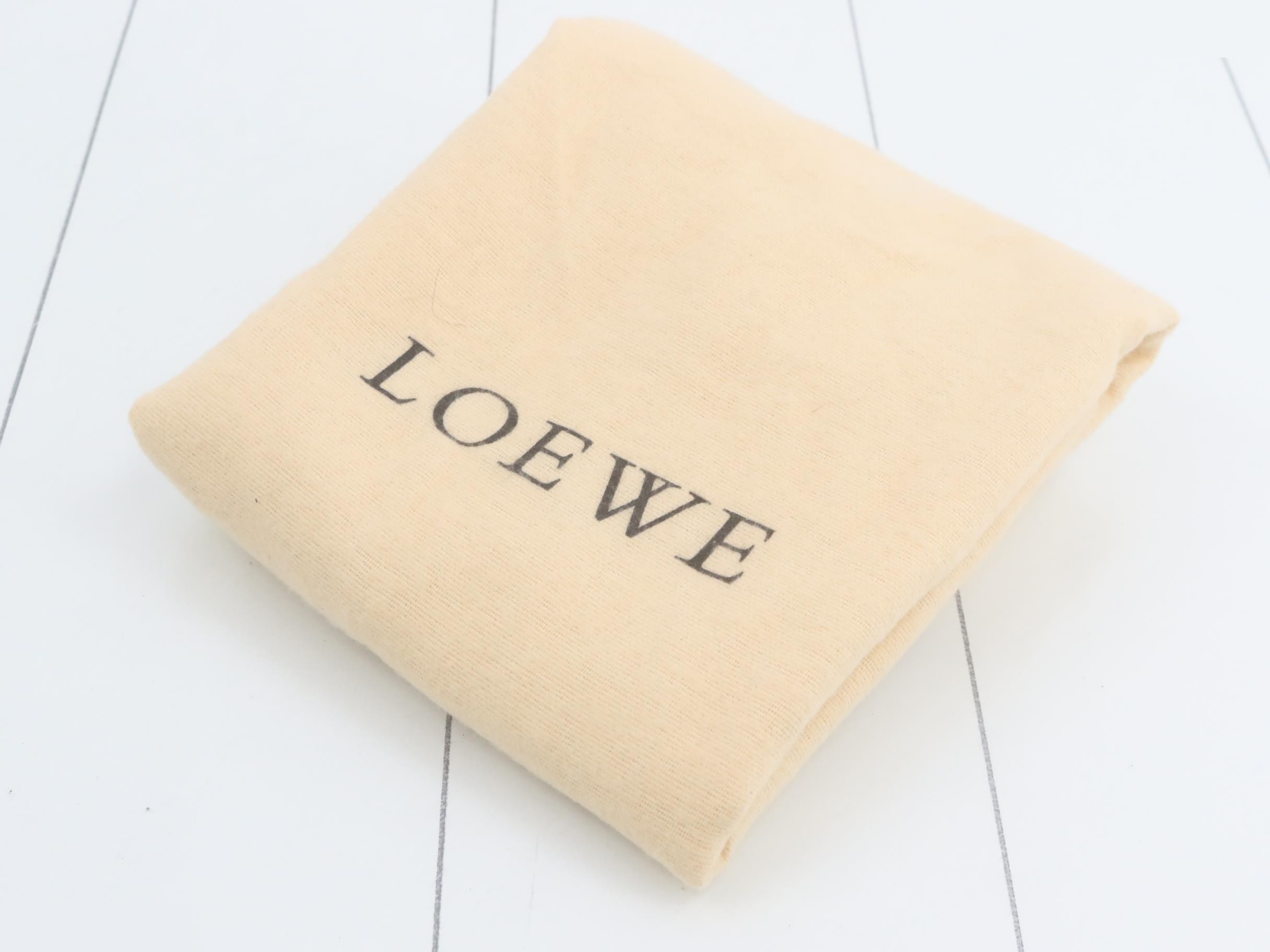 Other lines: Bags, Chain Shoulder Bags, Anagram — view 7