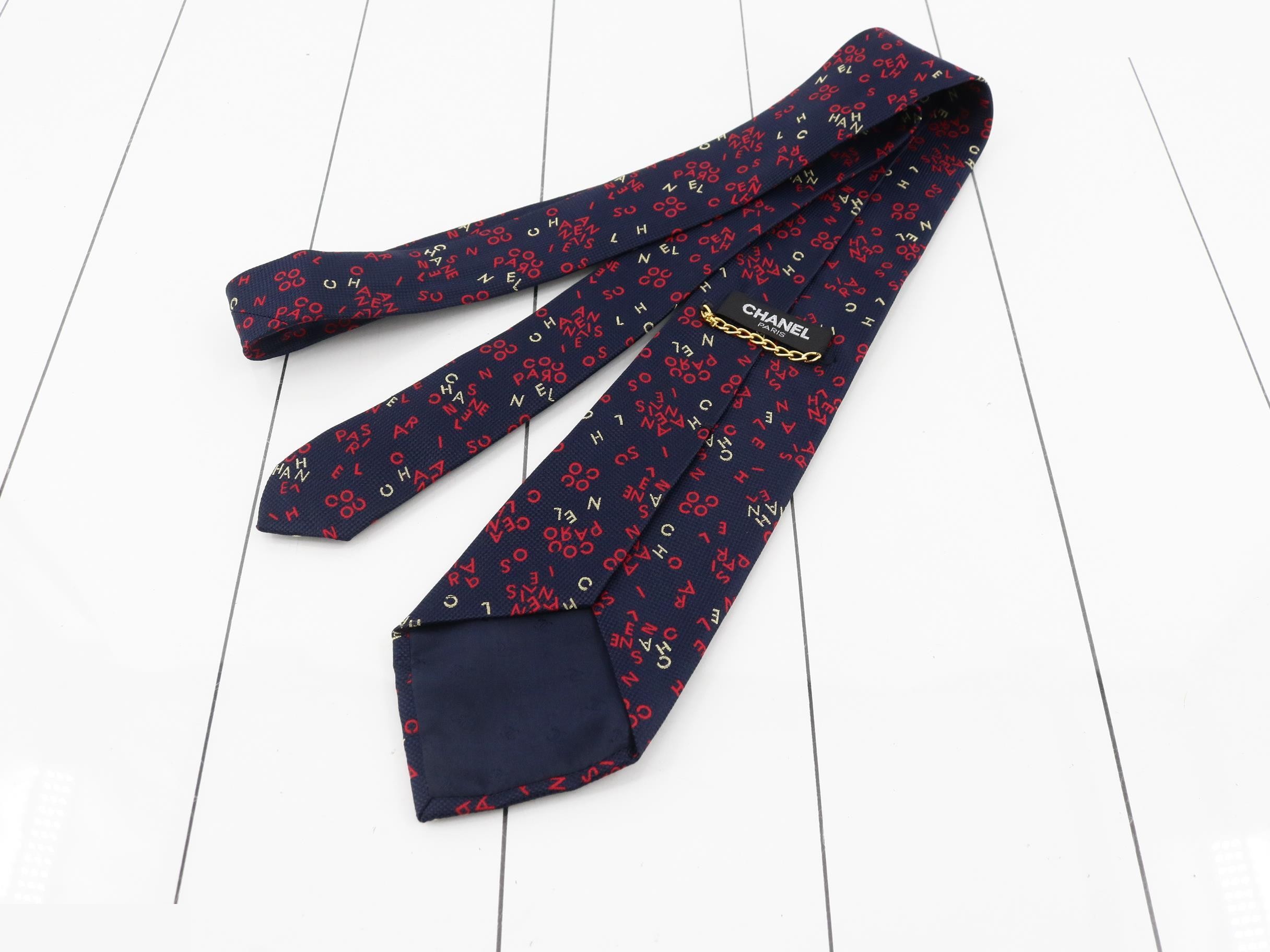 Silk tie — view 2