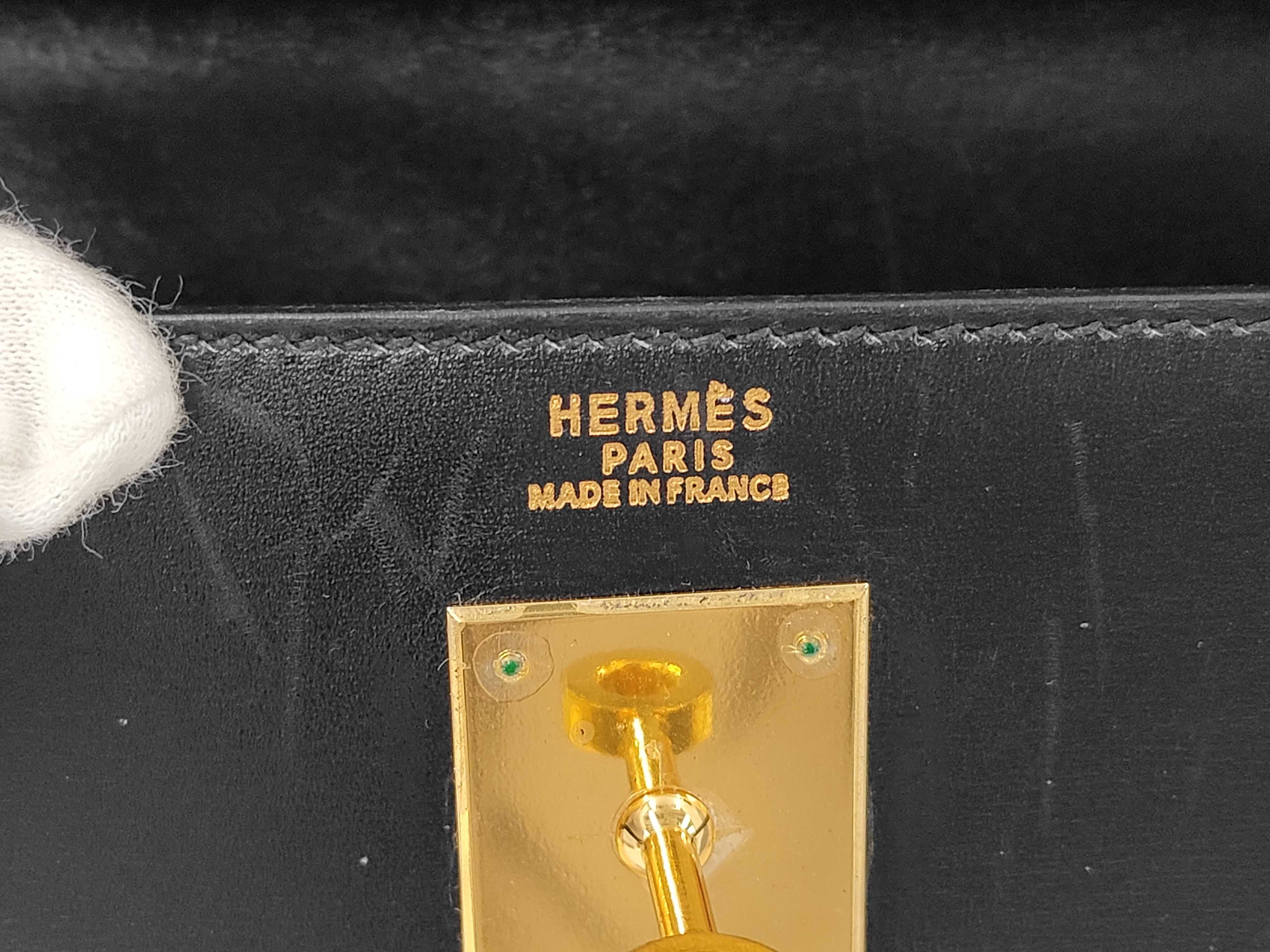 Kelly 32 Sellier Box Calf Black Gold Hardware E Handbag — view 10
