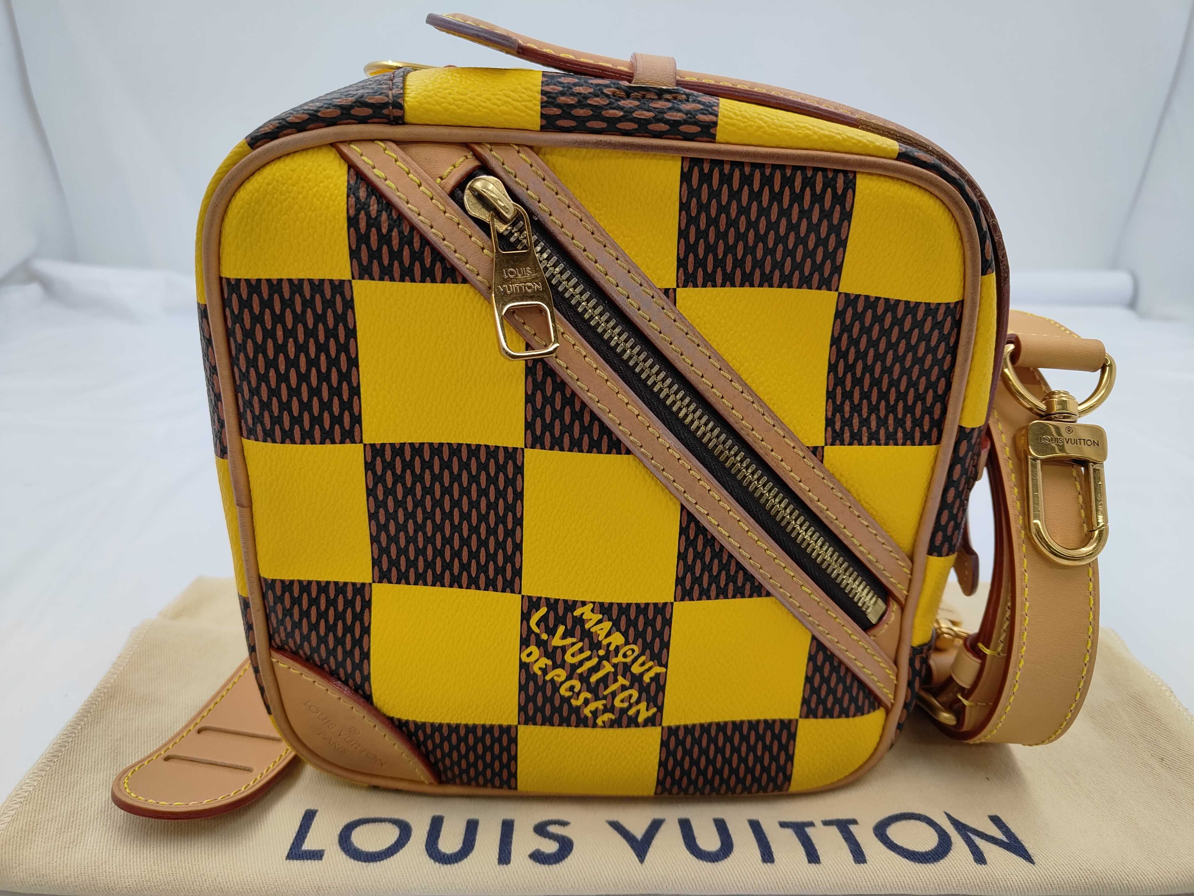 N40562 Chess Damier Shoulder Bag