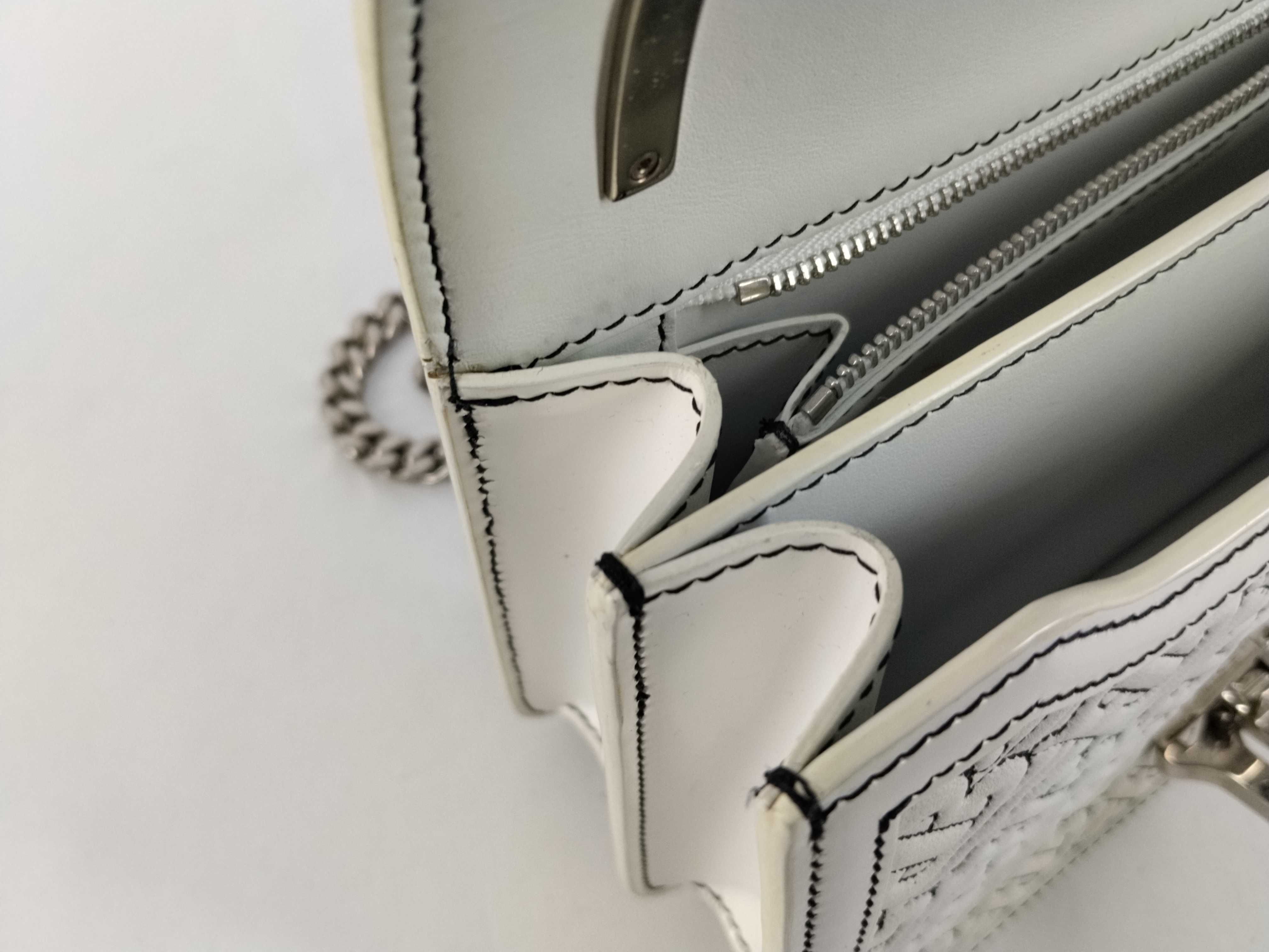Chain Shoulder Bag — view 11