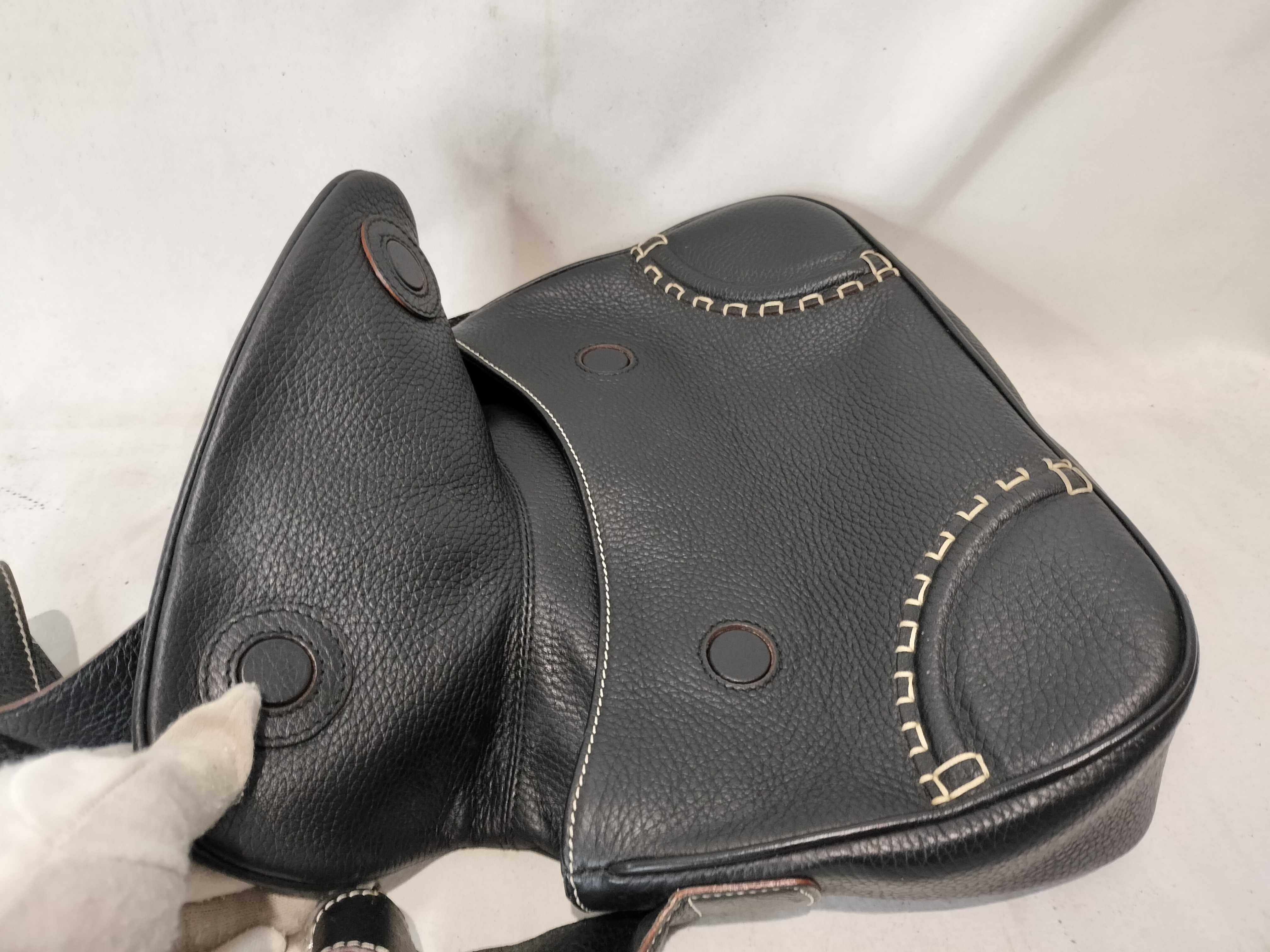 London One-Shoulder Leather Black Handbag — view 8
