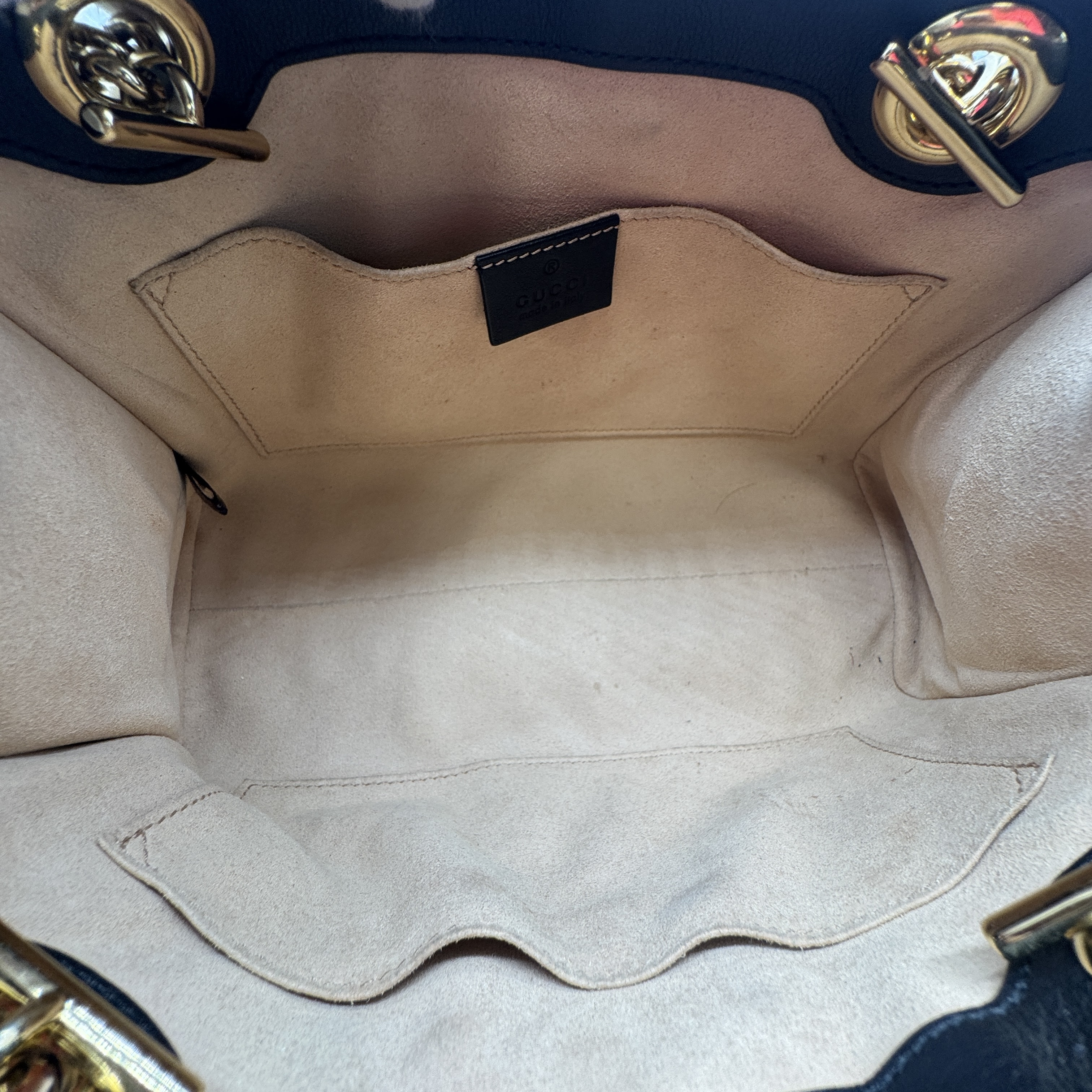 GG Supreme Bee Padlock Tote Bag Shoulder Bag — view 10