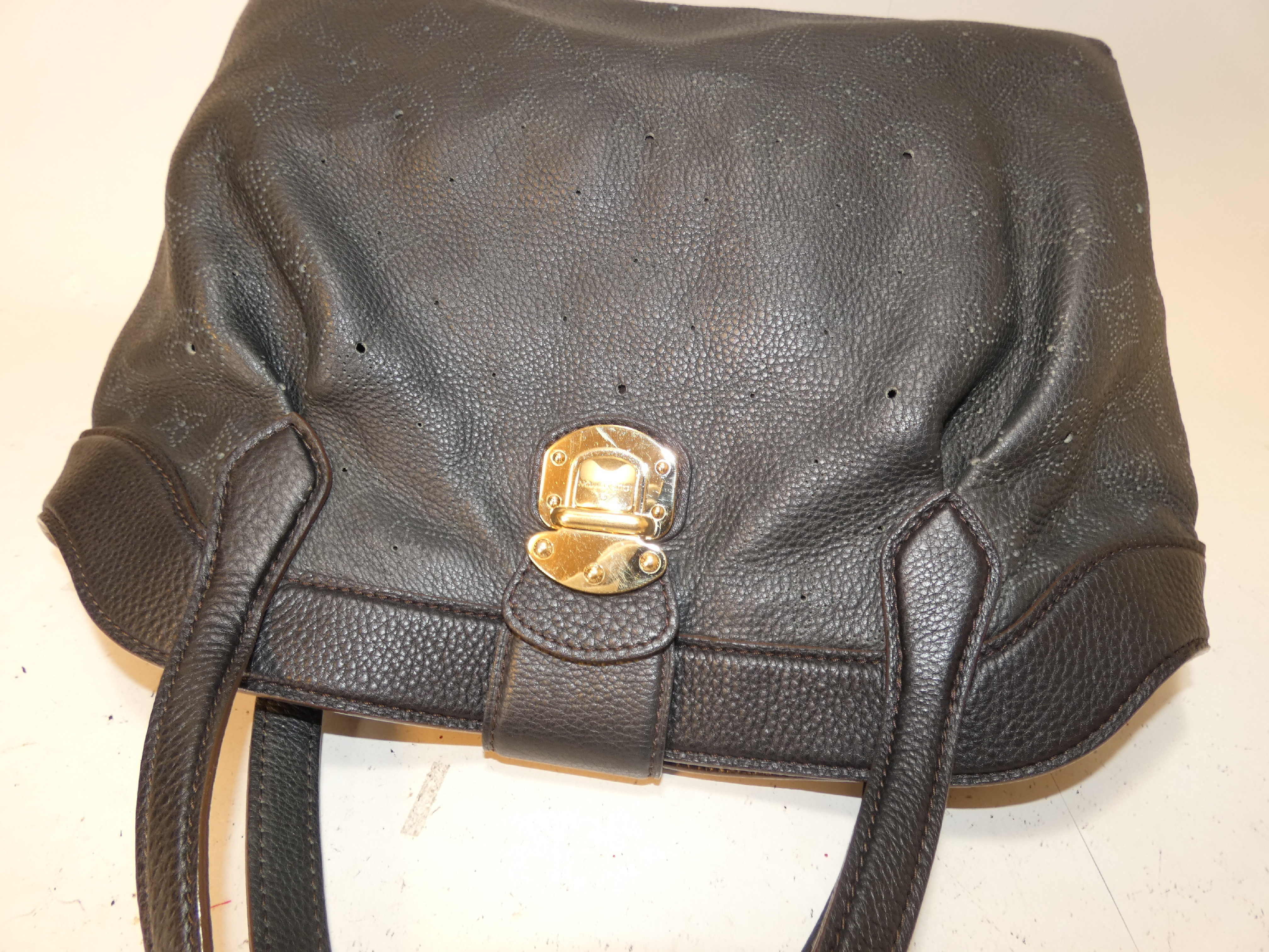 Mahina Seals PM Noir Tote Handbag — view 2