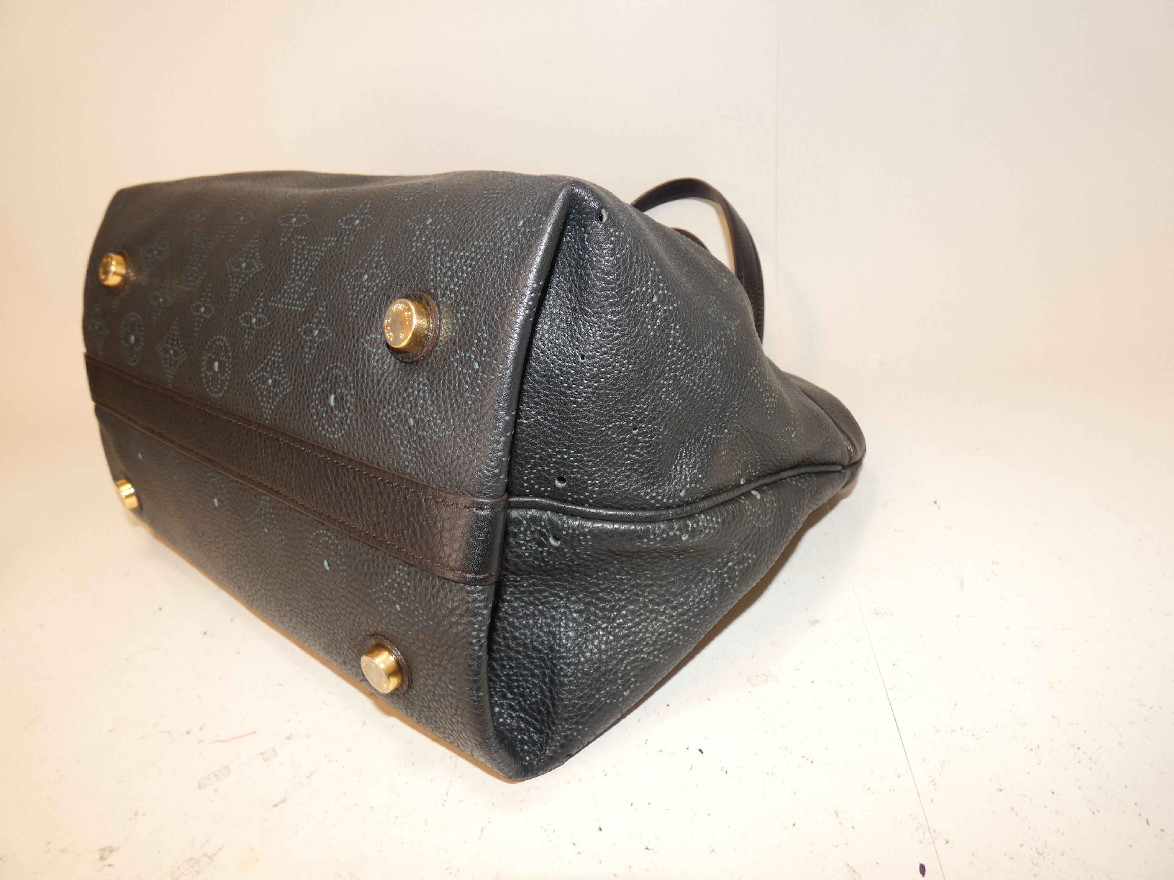 Mahina Seals PM Noir Tote Handbag — view 6