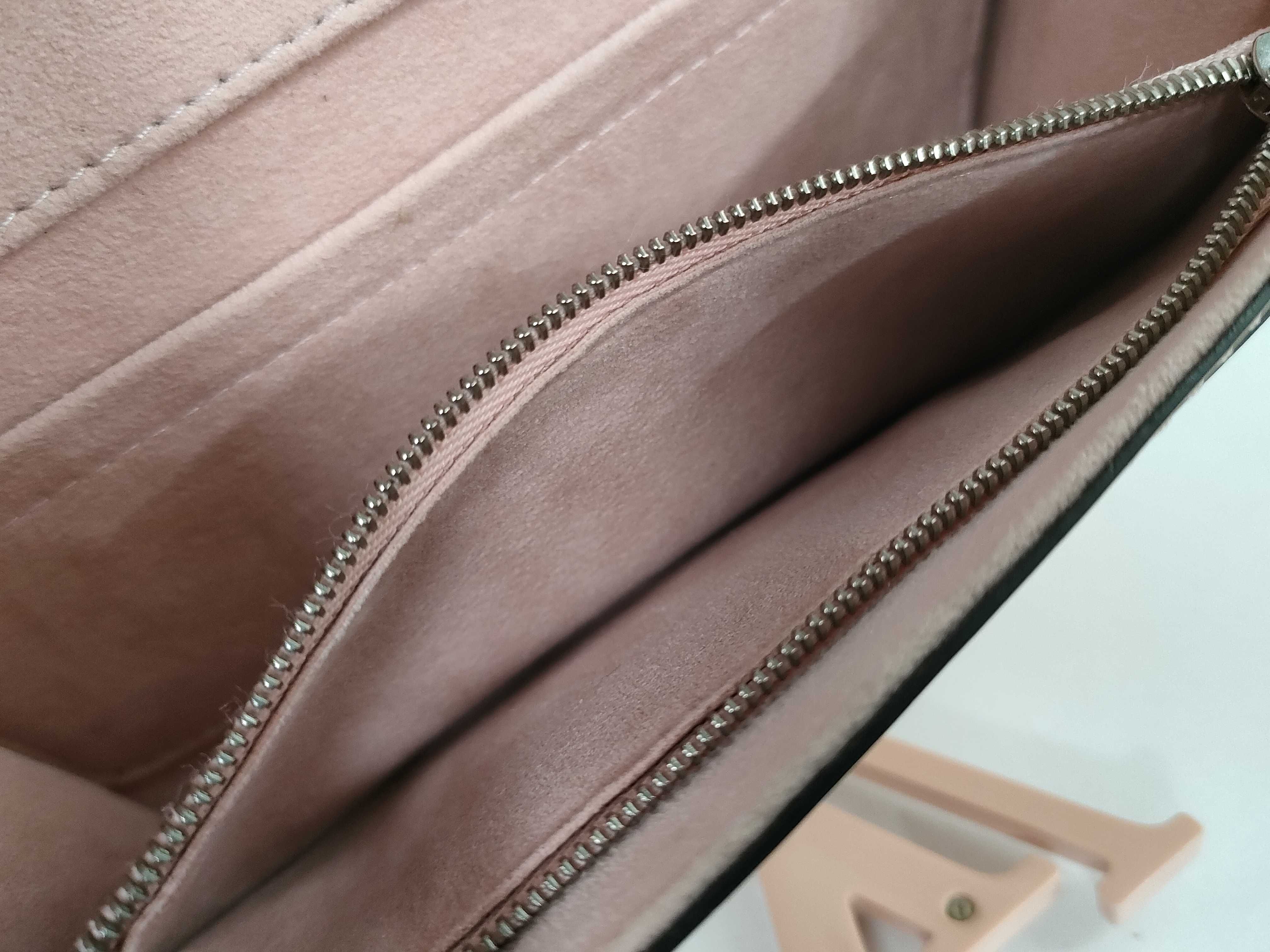 Epi Pochette Louise PM Shoulder Bag — view 12