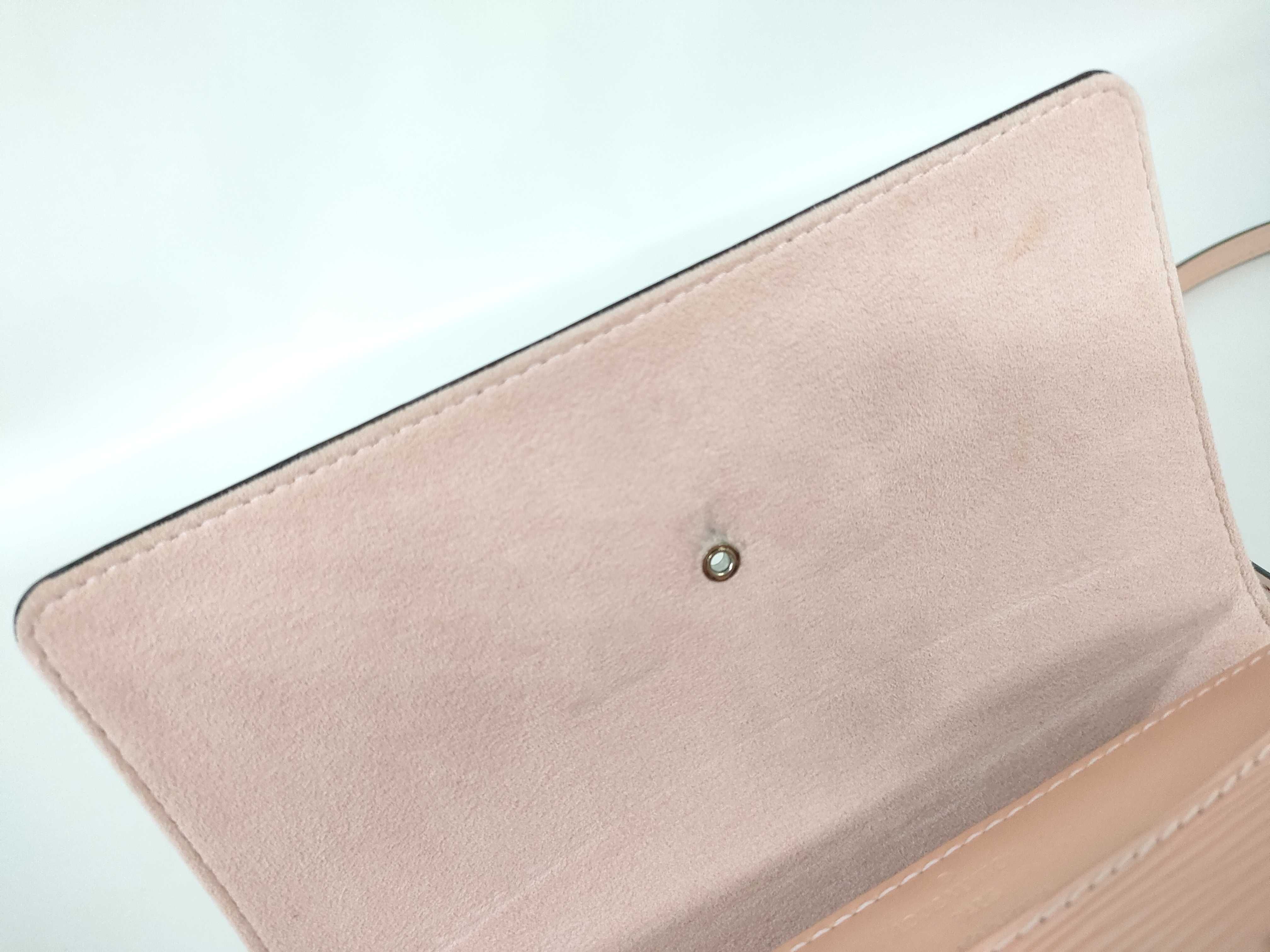 Epi Pochette Louise PM Shoulder Bag — view 8