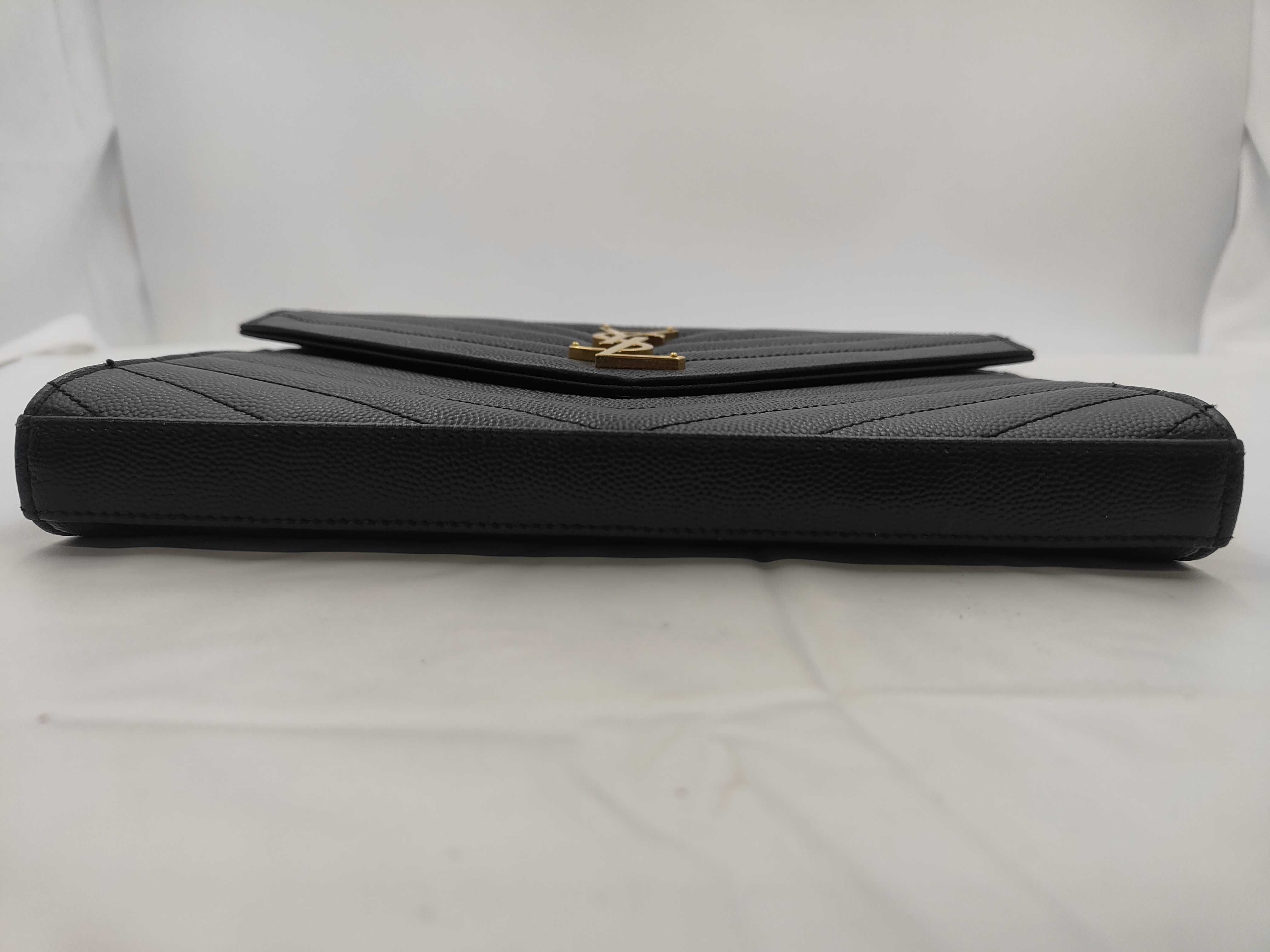 bags and wallets — view 7