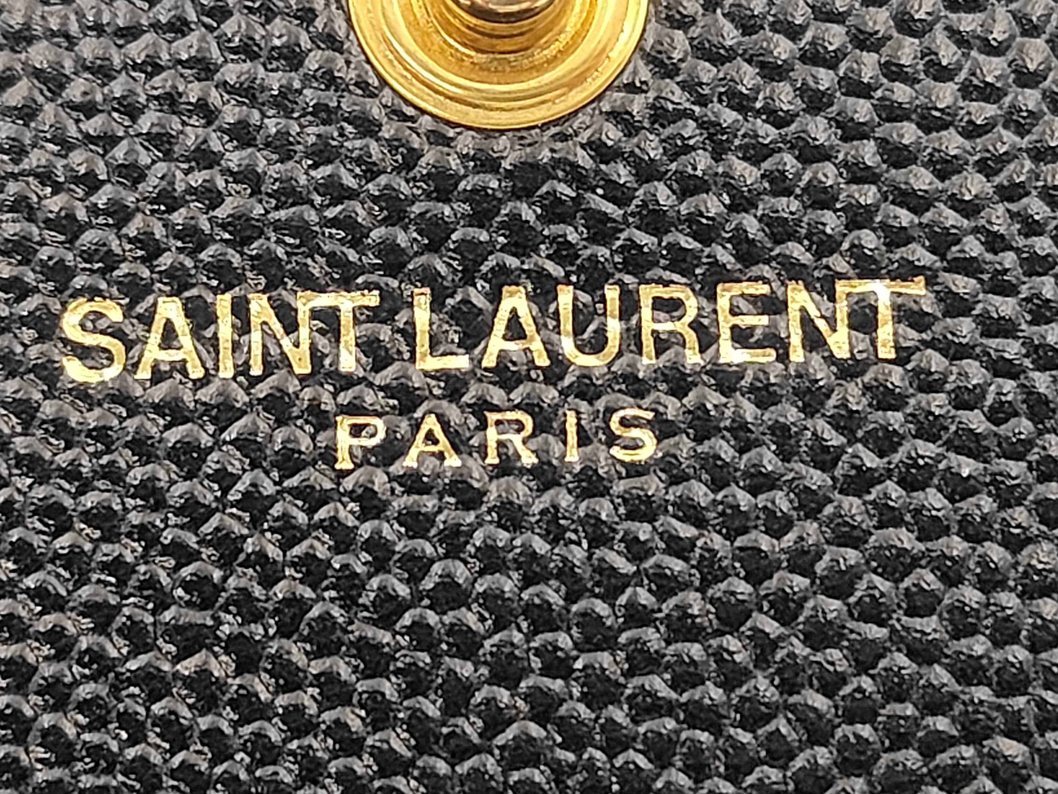 bags and wallets — view 10